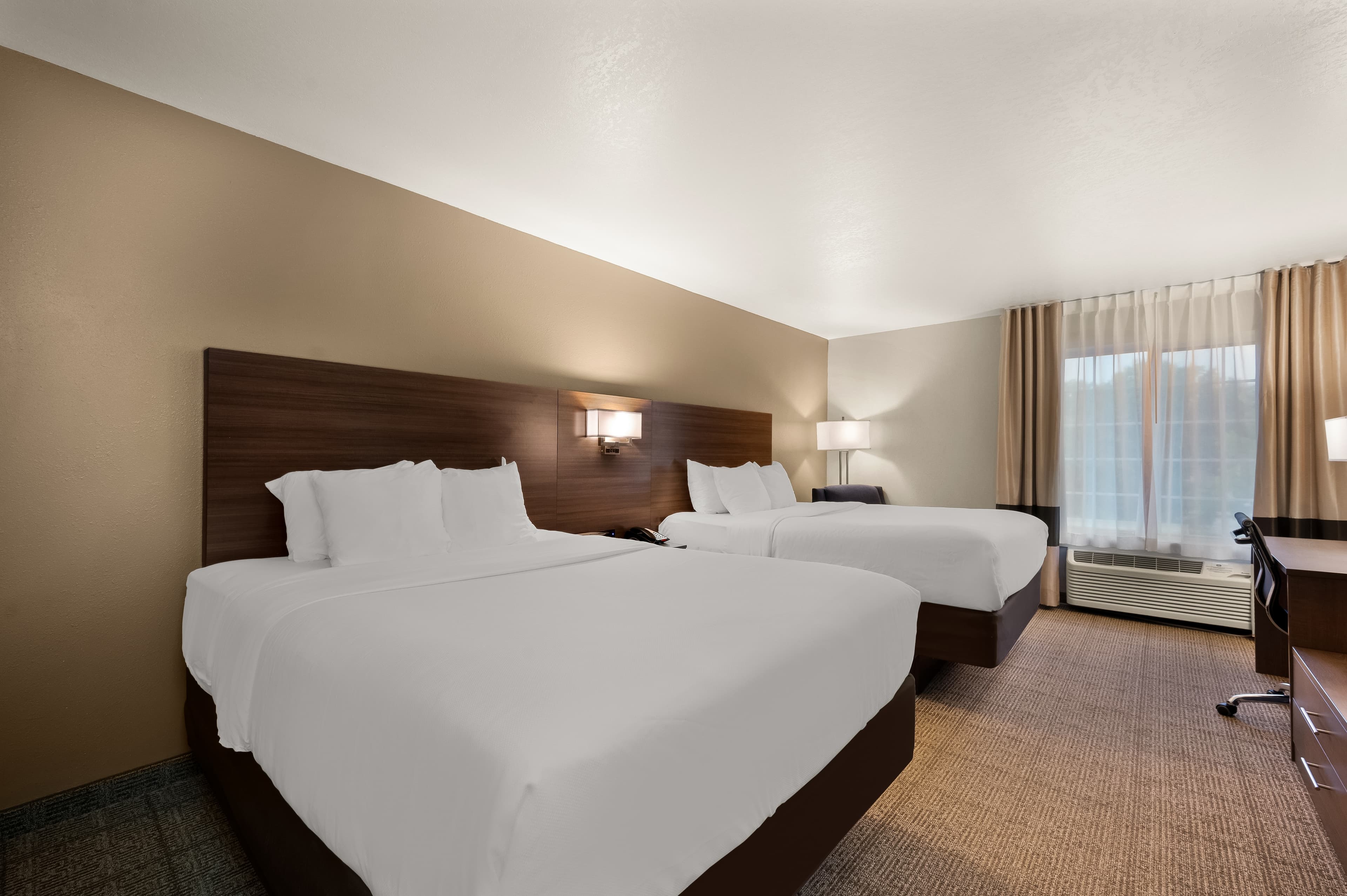 Comfort Inn & Suites Fenton — 15