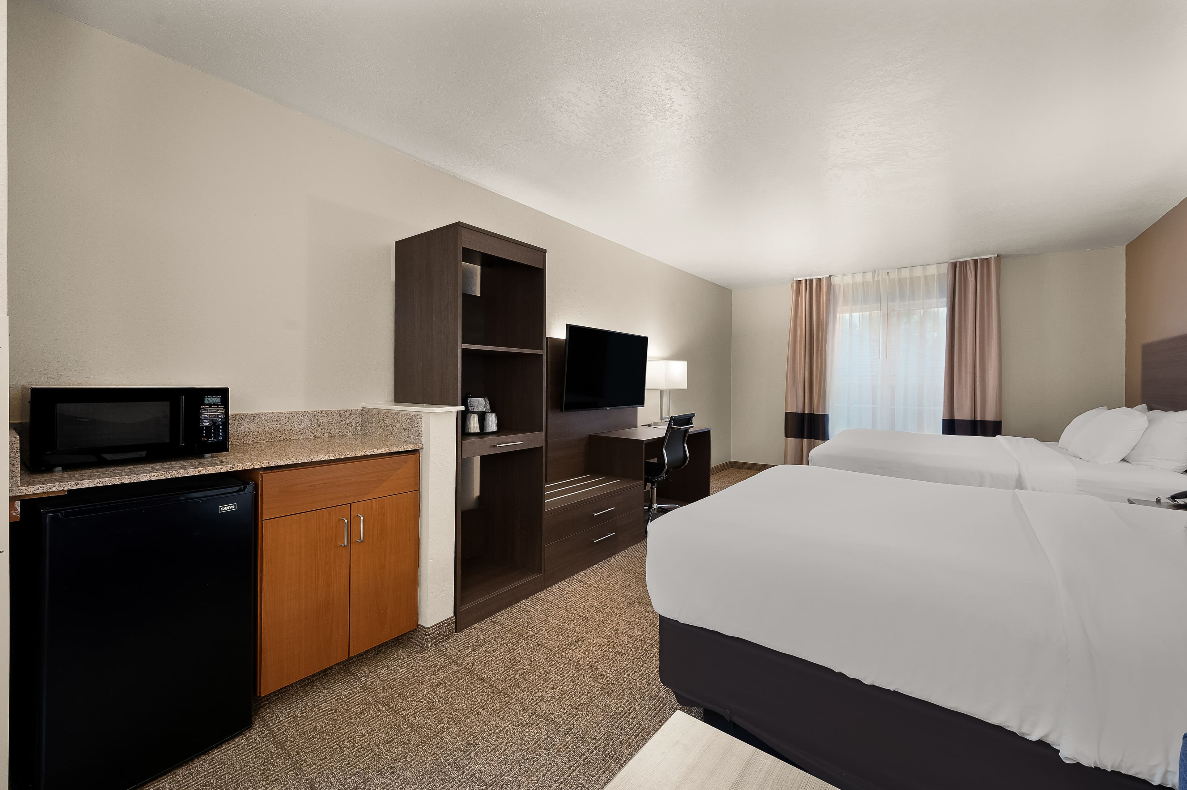 Comfort Inn & Suites Fenton — 26