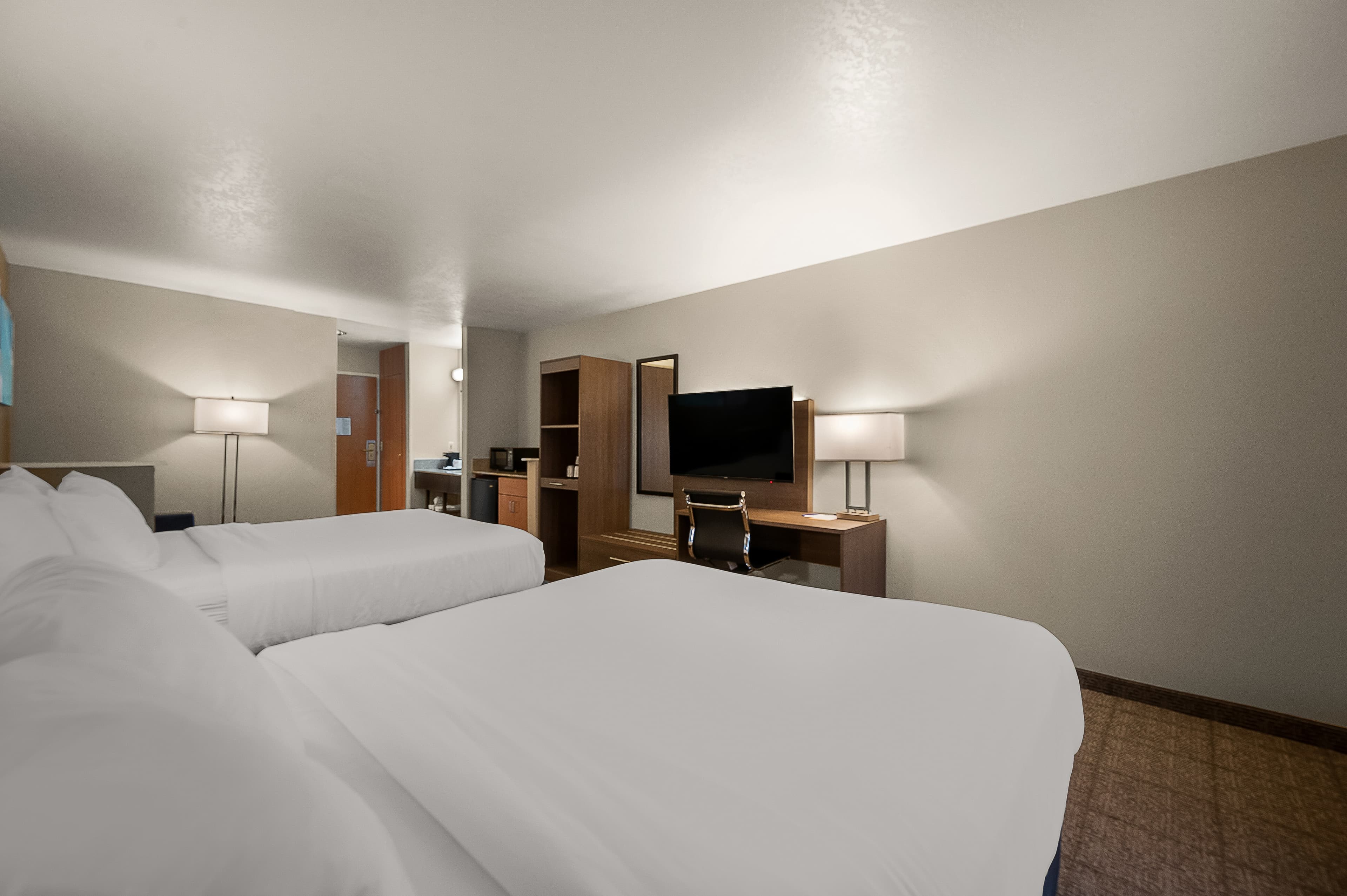Comfort Inn & Suites Fenton — 28