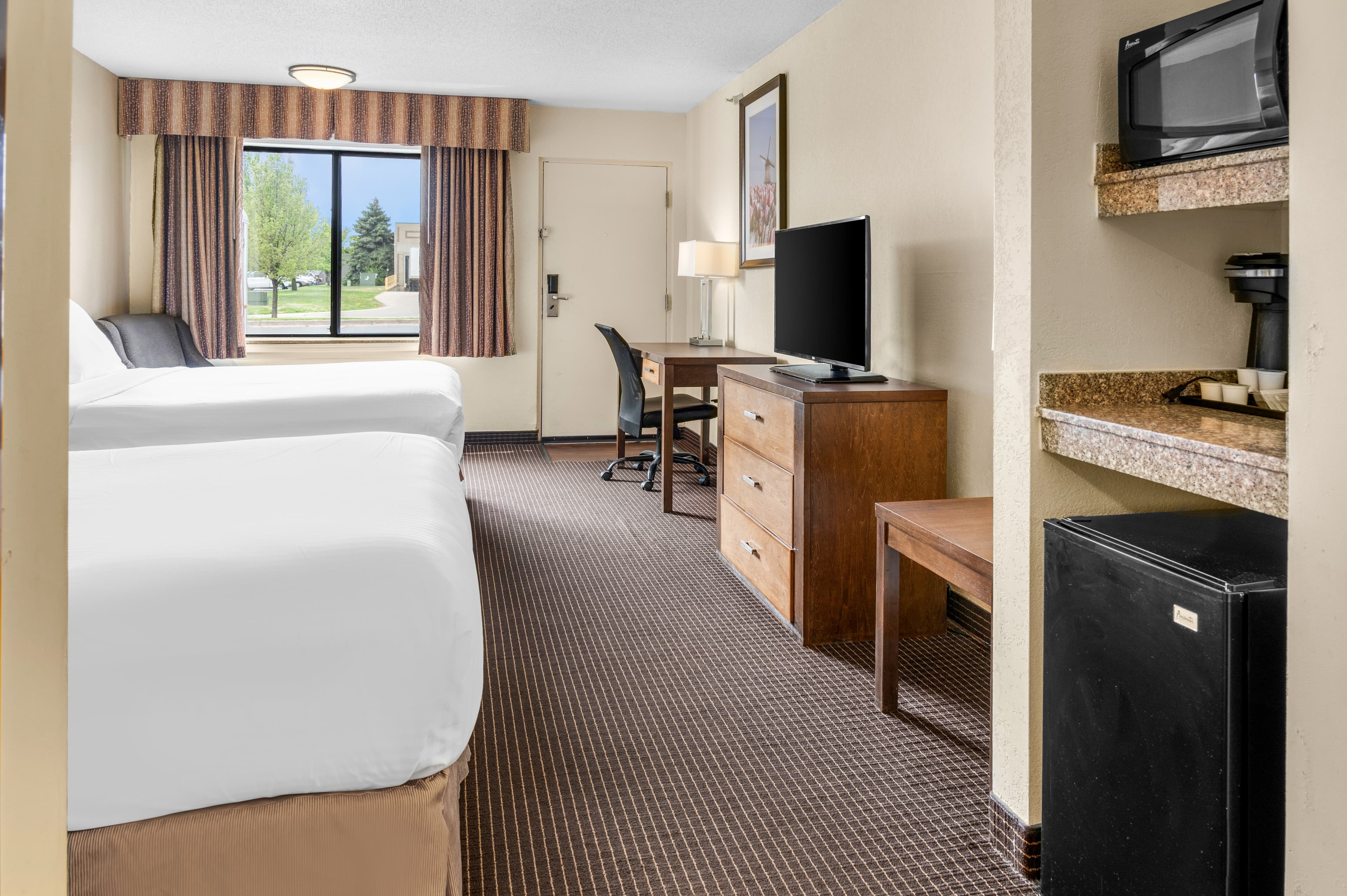 White Pine Inn & Suites — 28