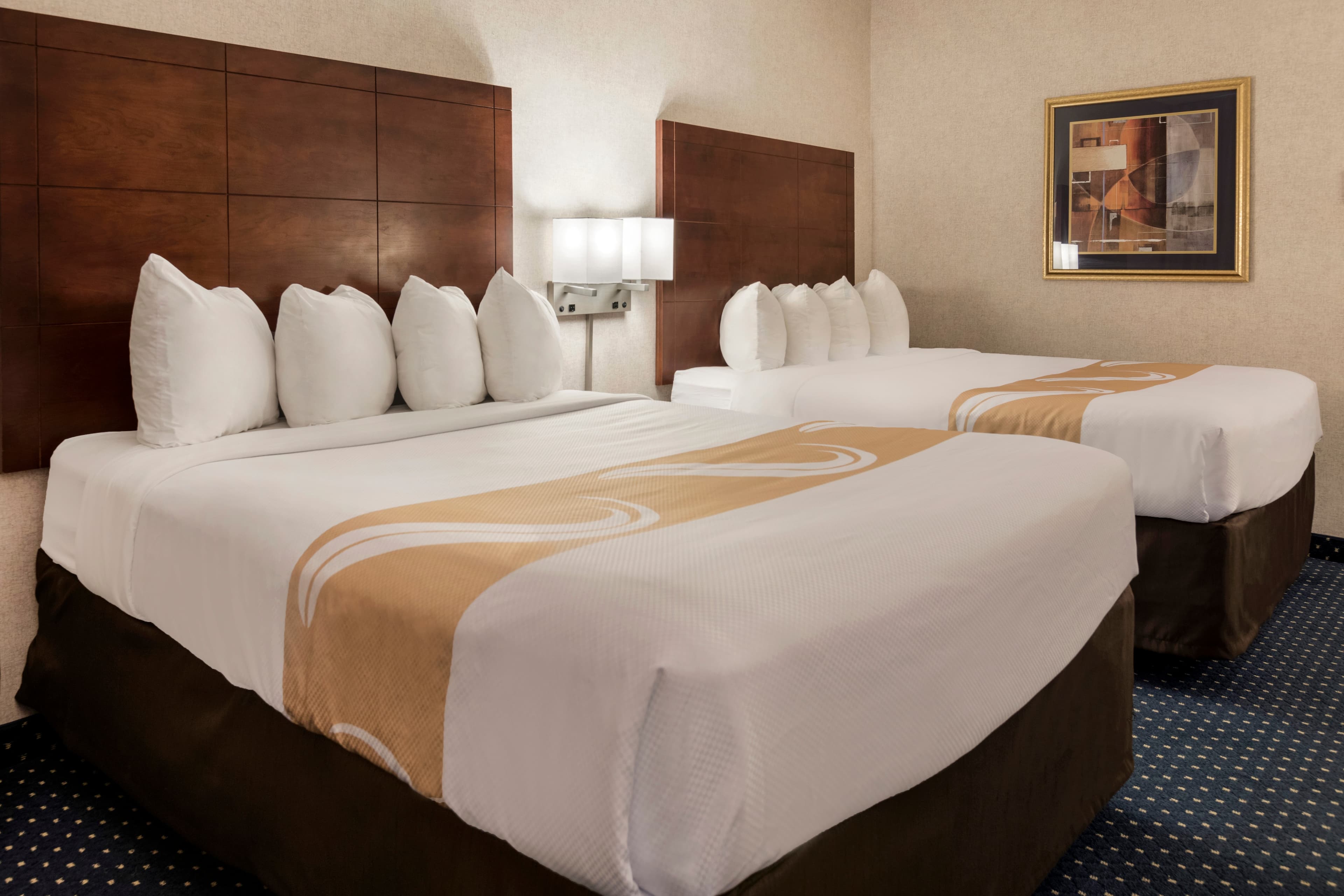 Quality Inn Auburn Hills - Detroit North - Image 3