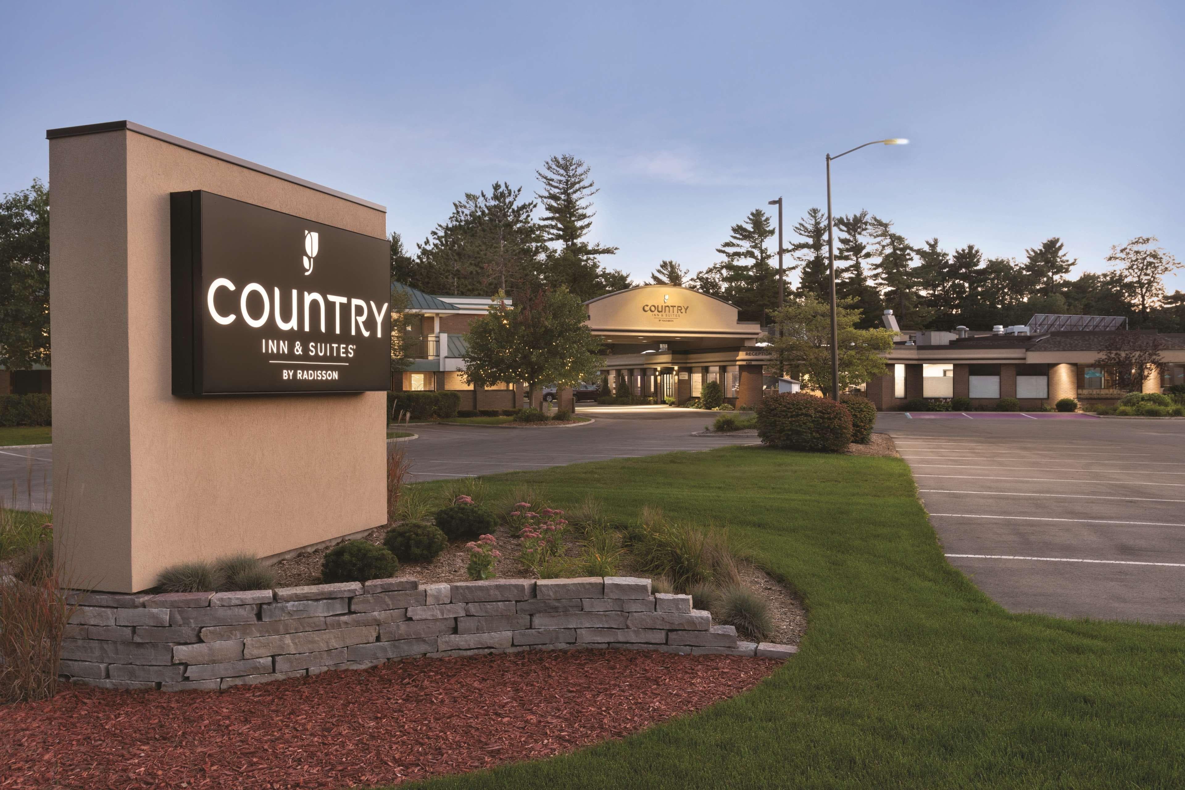 Country Inn & Suites by Radisson, Traverse City, MI