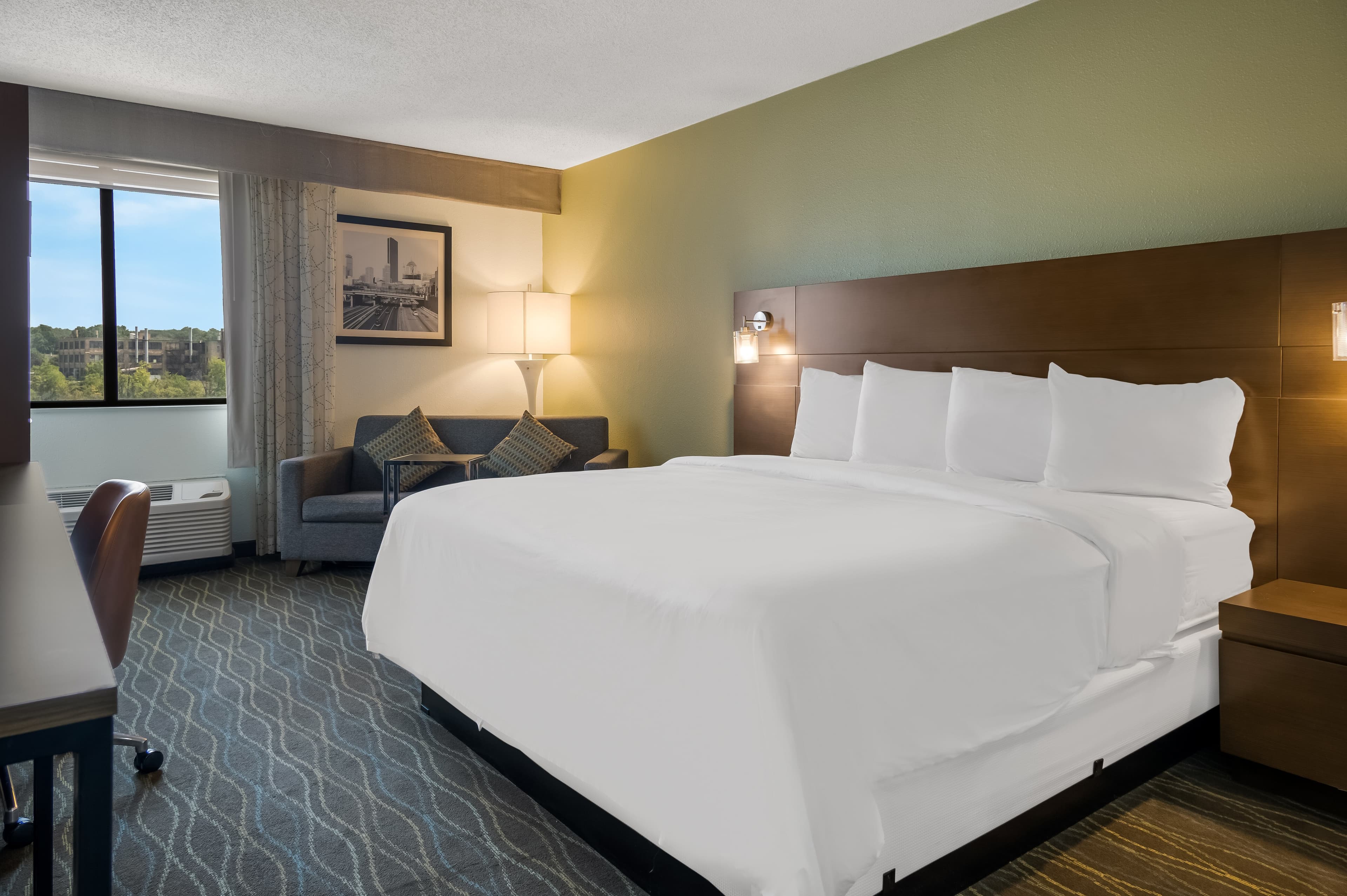 Radisson Hotel Grand Rapids Riverfront - Image 5