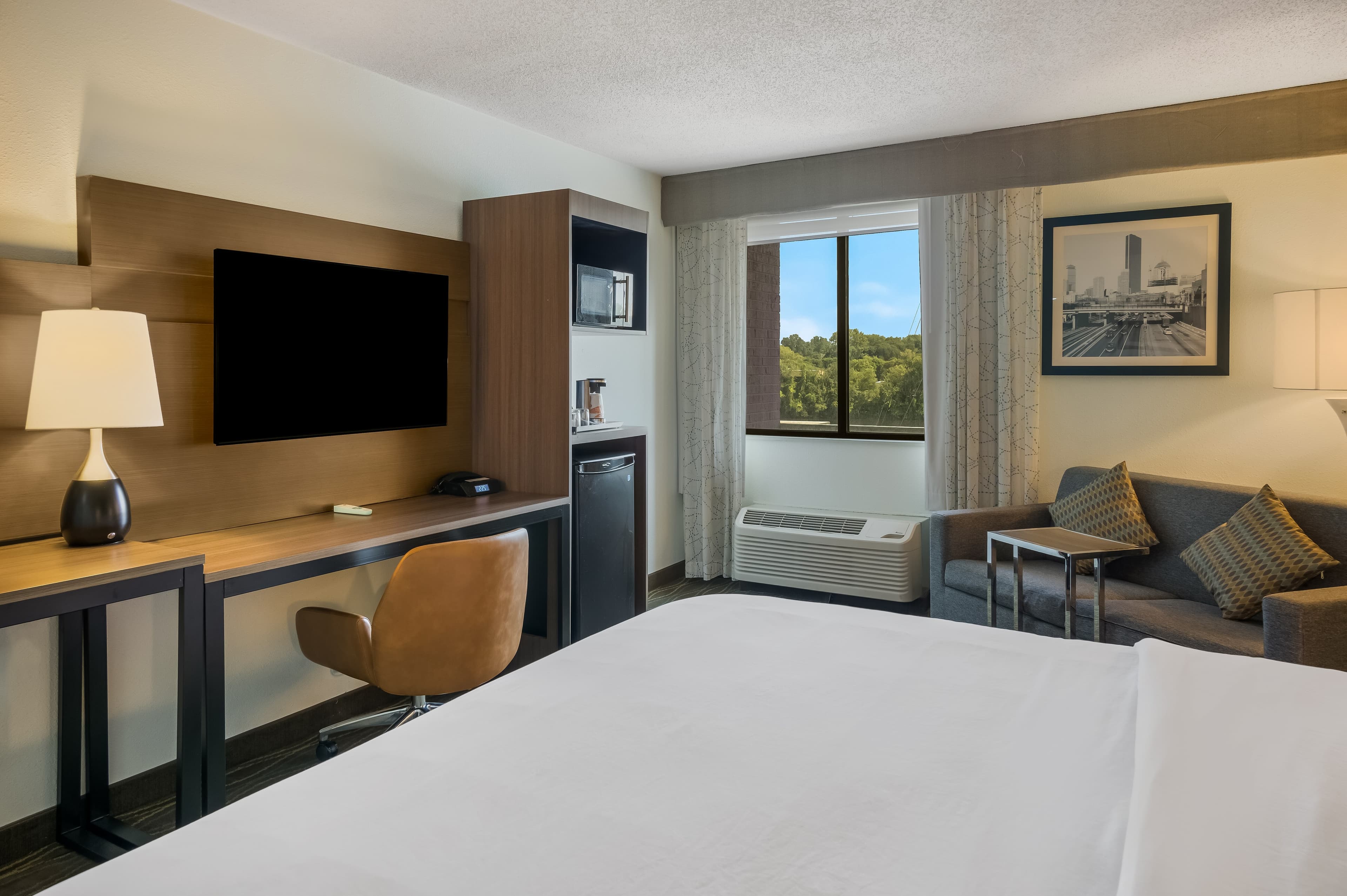 Radisson Hotel Grand Rapids Riverfront - Image 3