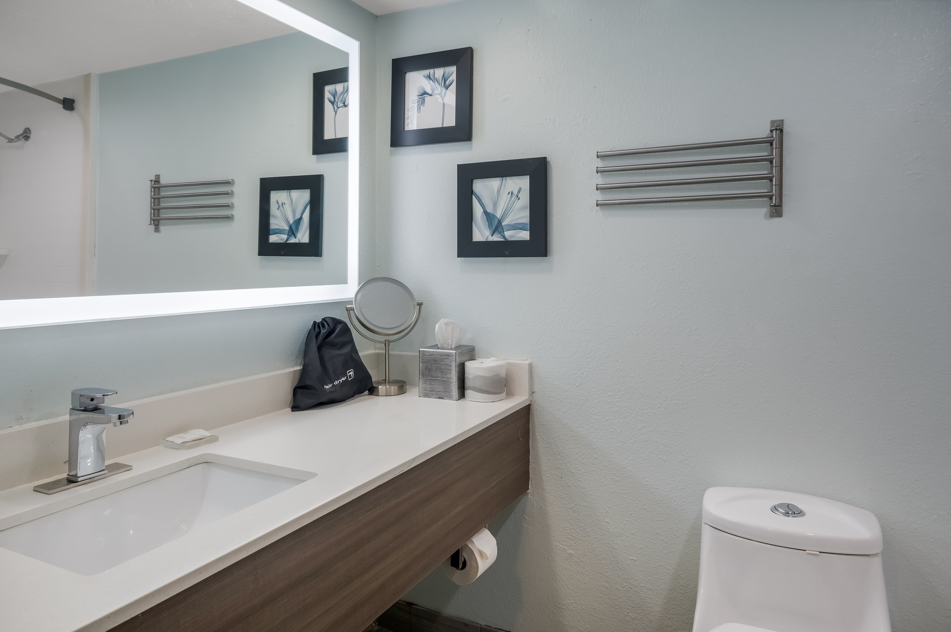 Radisson Hotel Grand Rapids Riverfront - Image 4