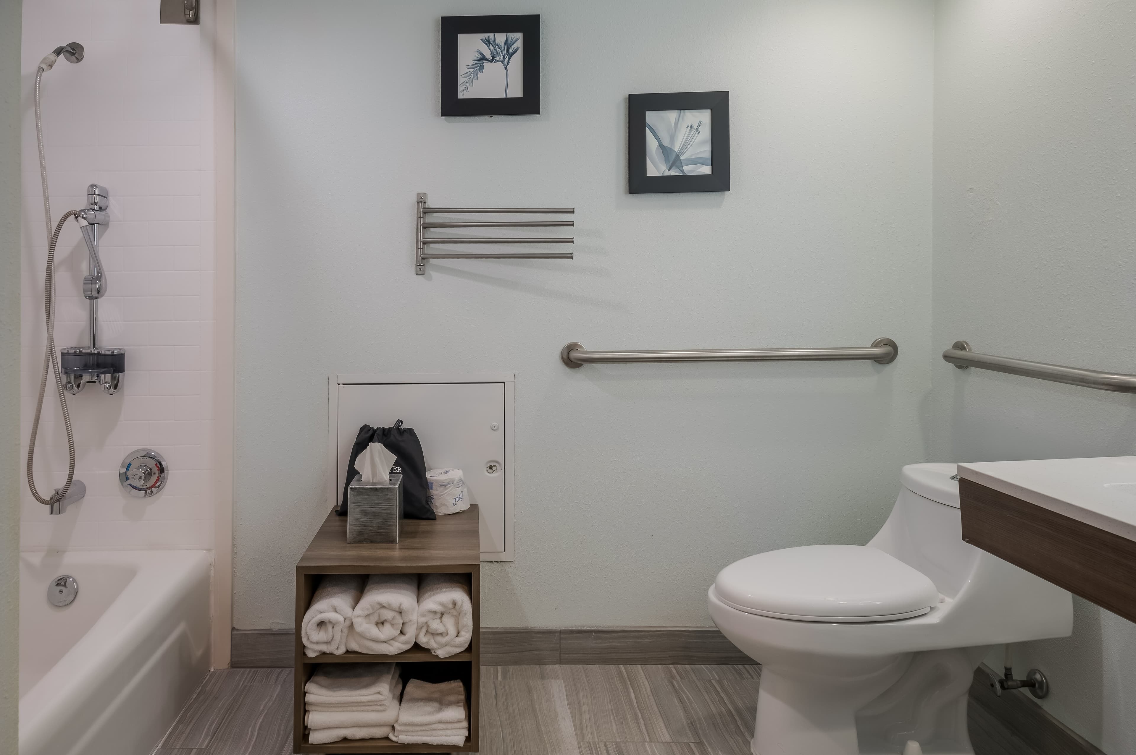 Radisson Hotel Grand Rapids Riverfront — 11