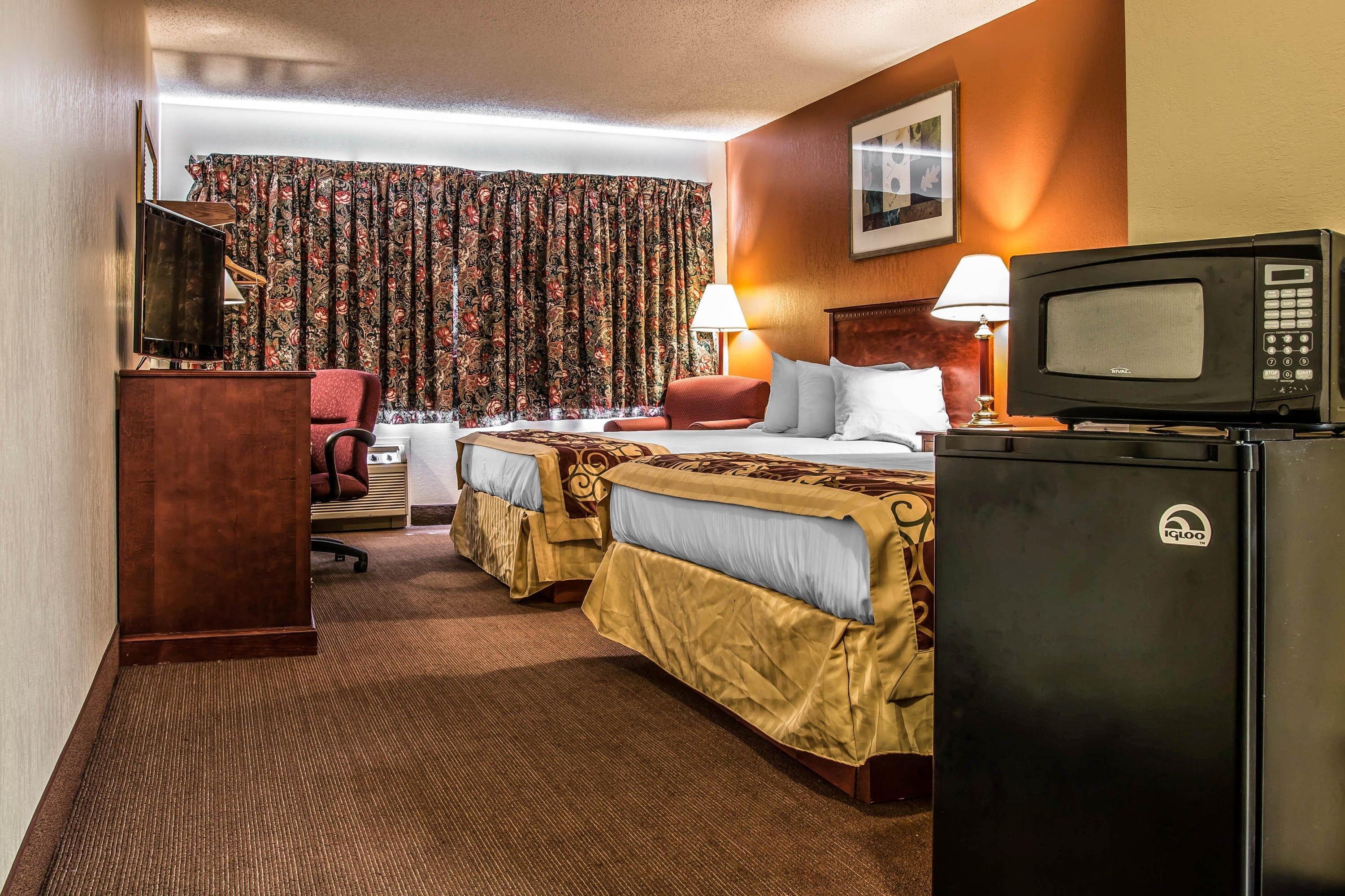 Rodeway Inn Muskegon Airport — 28