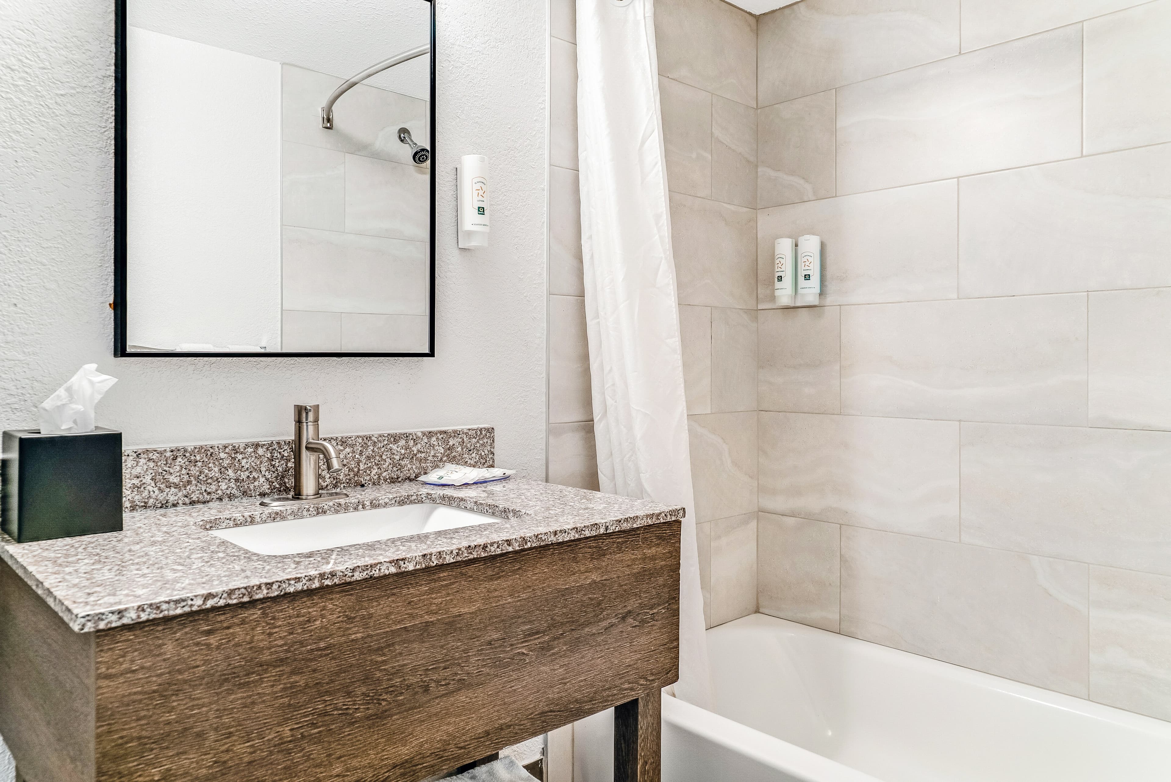 Quality Inn Detroit Downtown — 11