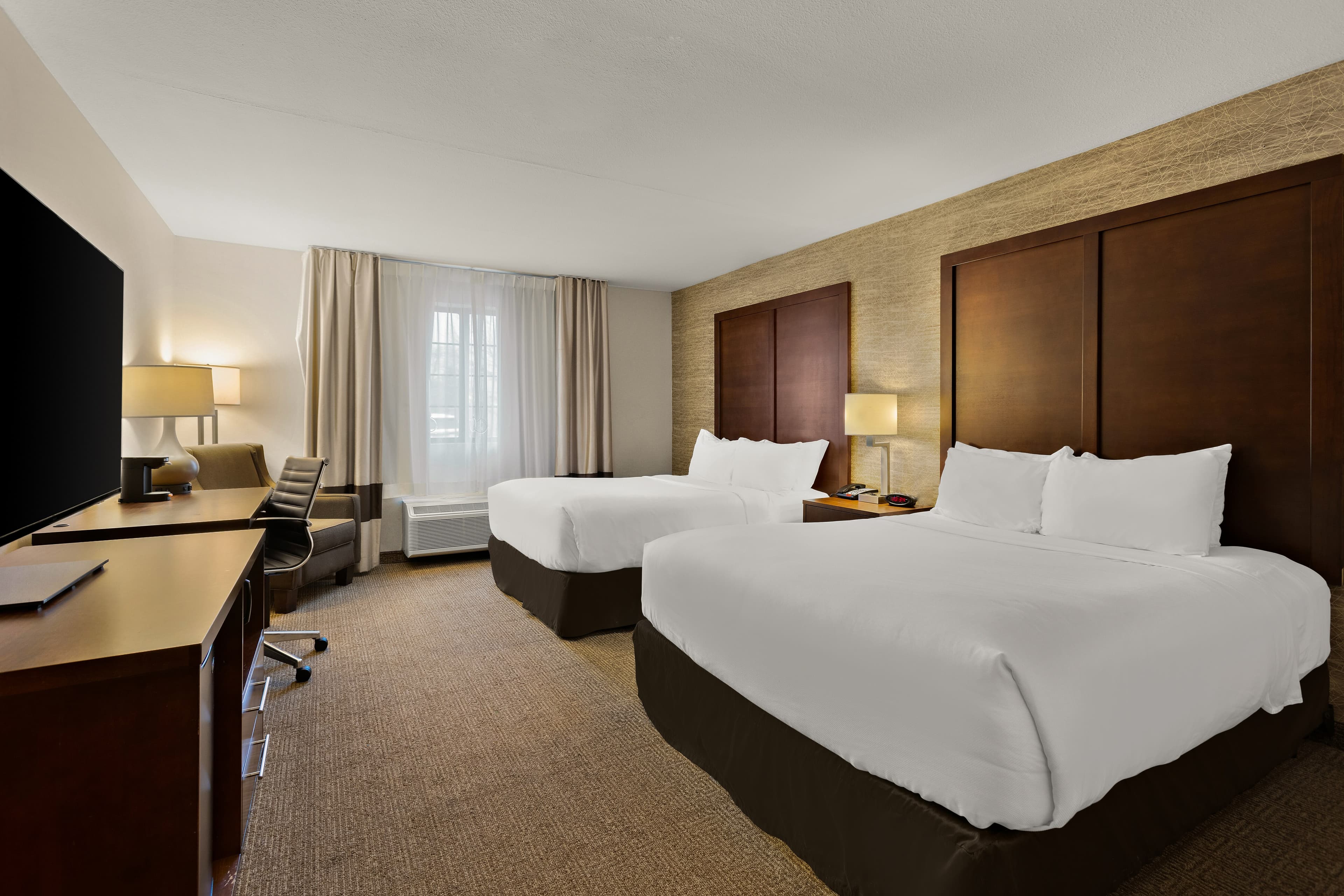 Comfort Inn & Suites Ludington near US-10 — 8