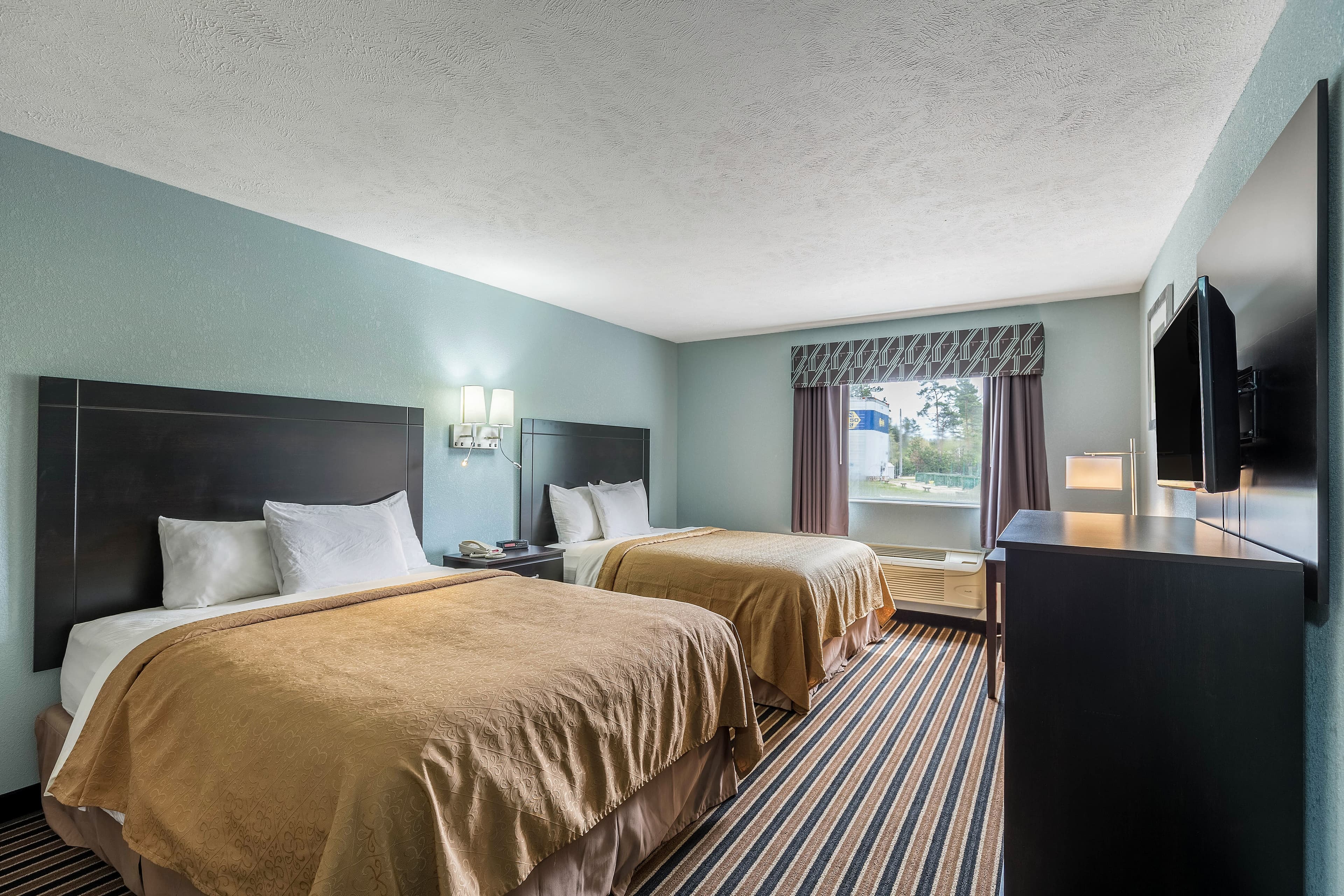 Rodeway Inn Ludington — 21