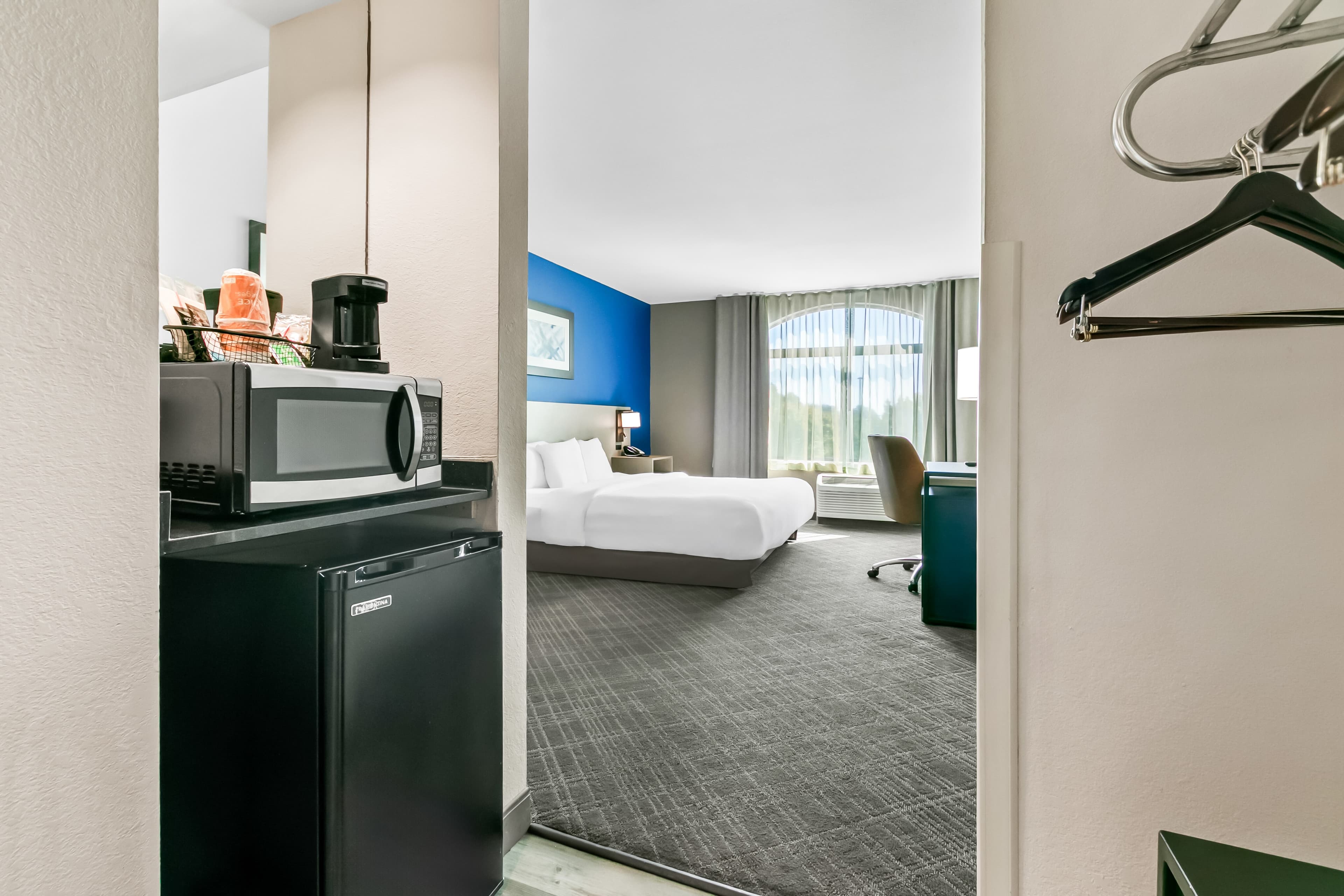 Comfort Inn & Suites Grand Blanc/Flint - Image 4