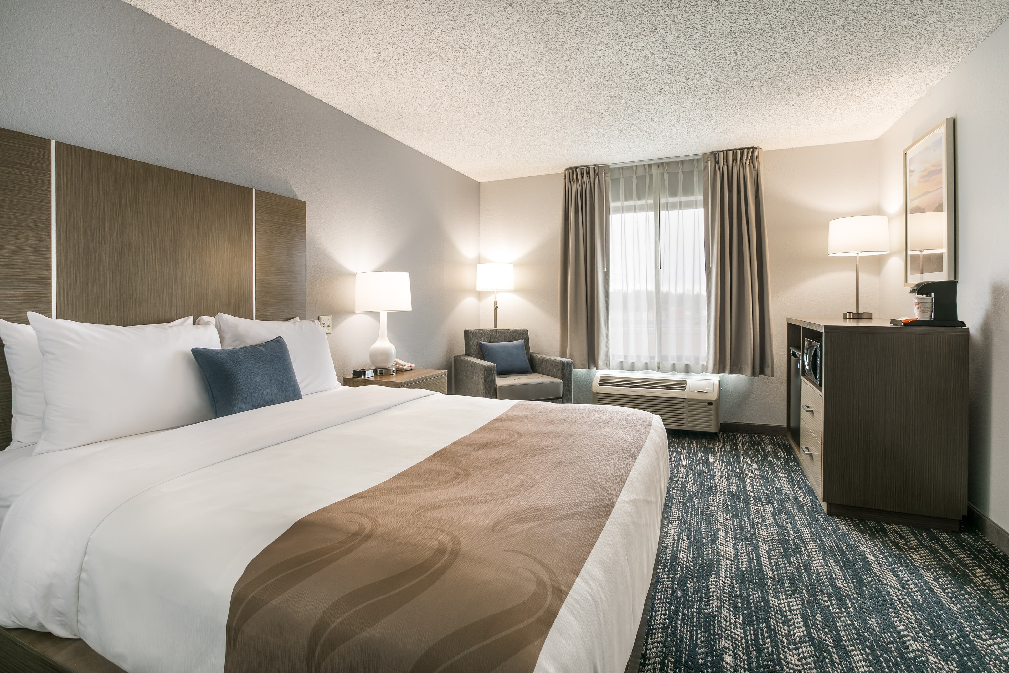 Quality Inn Marquette - Image 3
