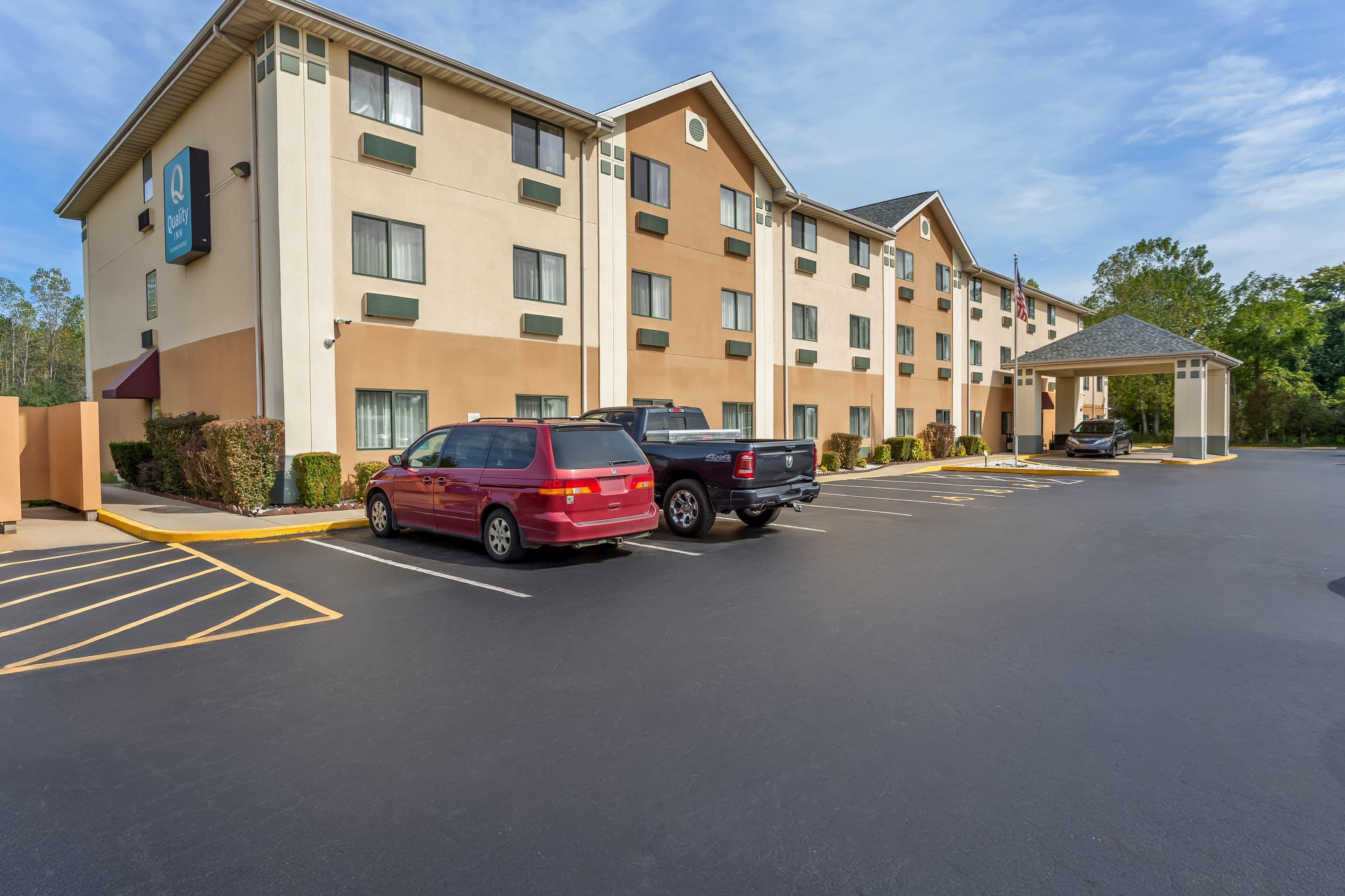 Quality Inn Sawyer - Image 1