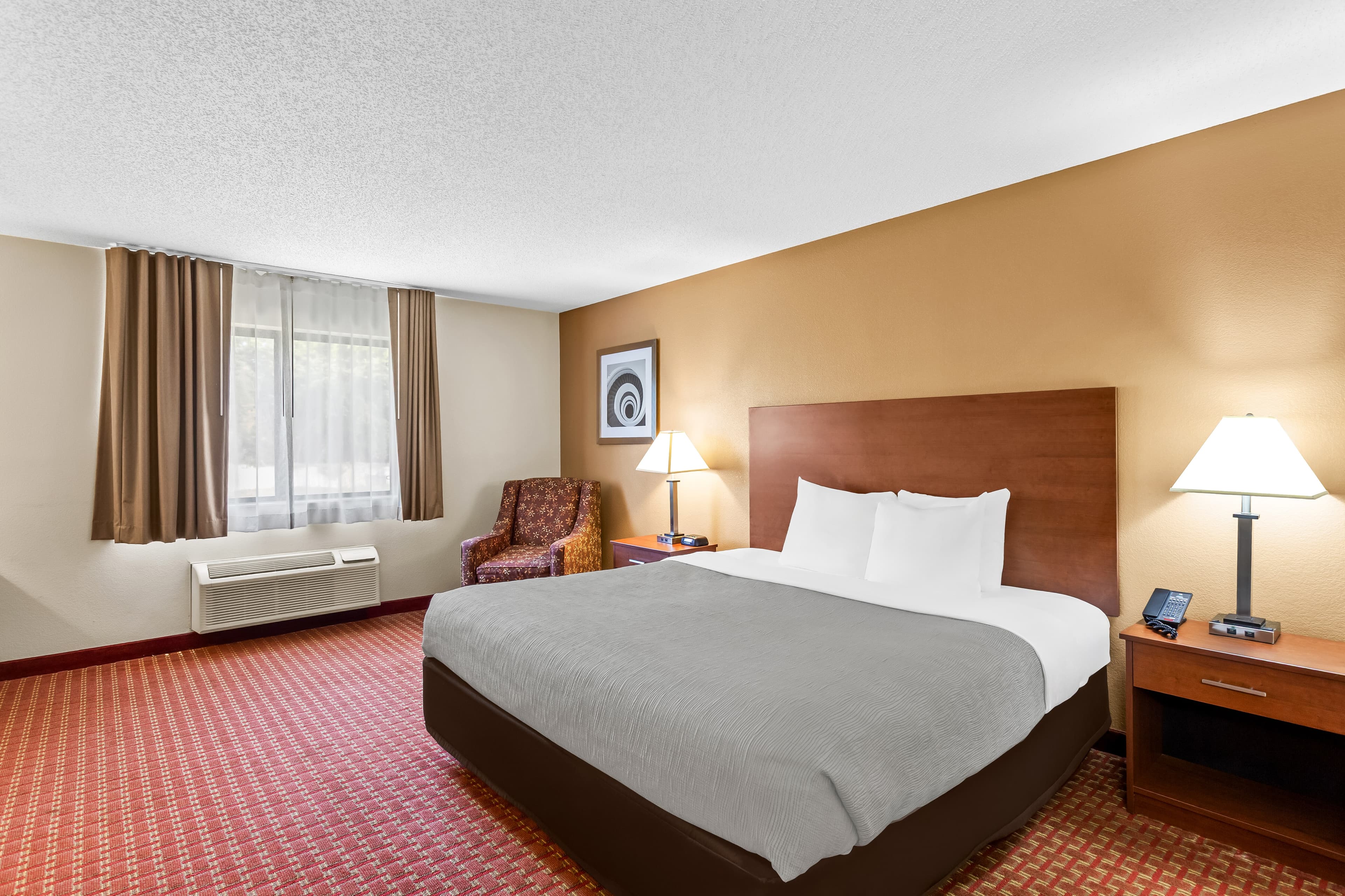 Quality Inn Sawyer - Image 5
