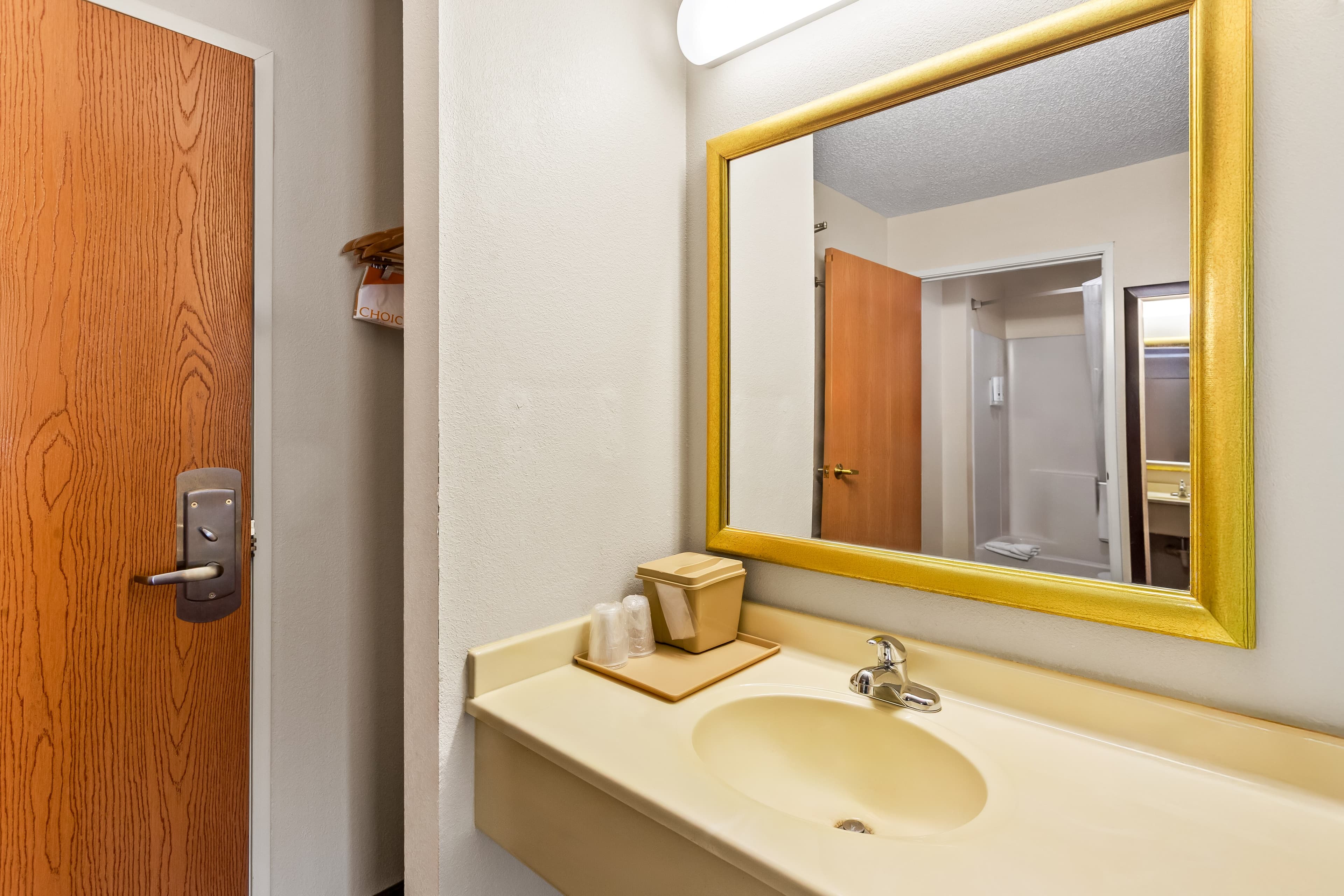 Quality Inn Sawyer — 7