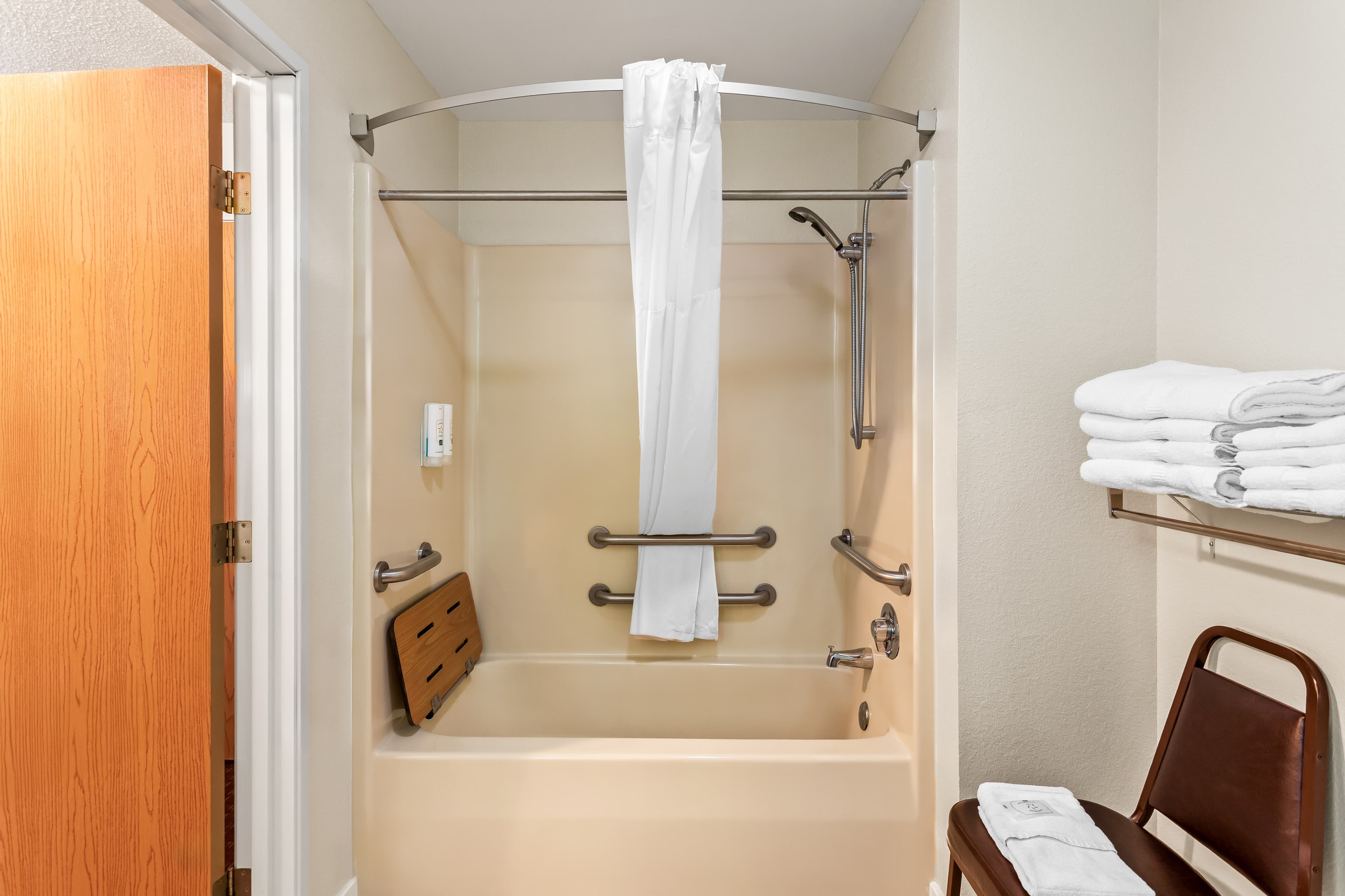 Quality Inn Sawyer - Image 4