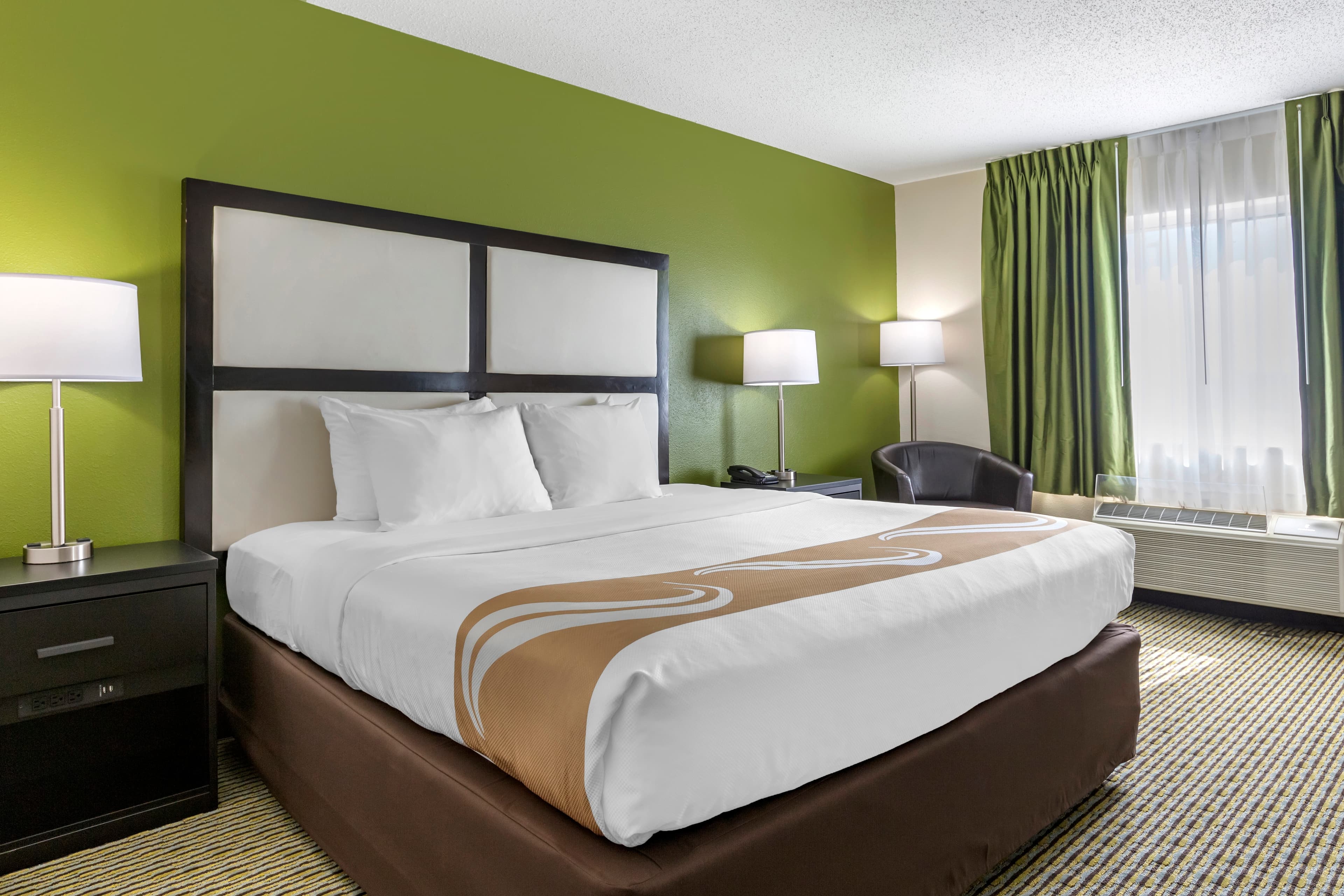 Quality Inn & Suites - Image 2