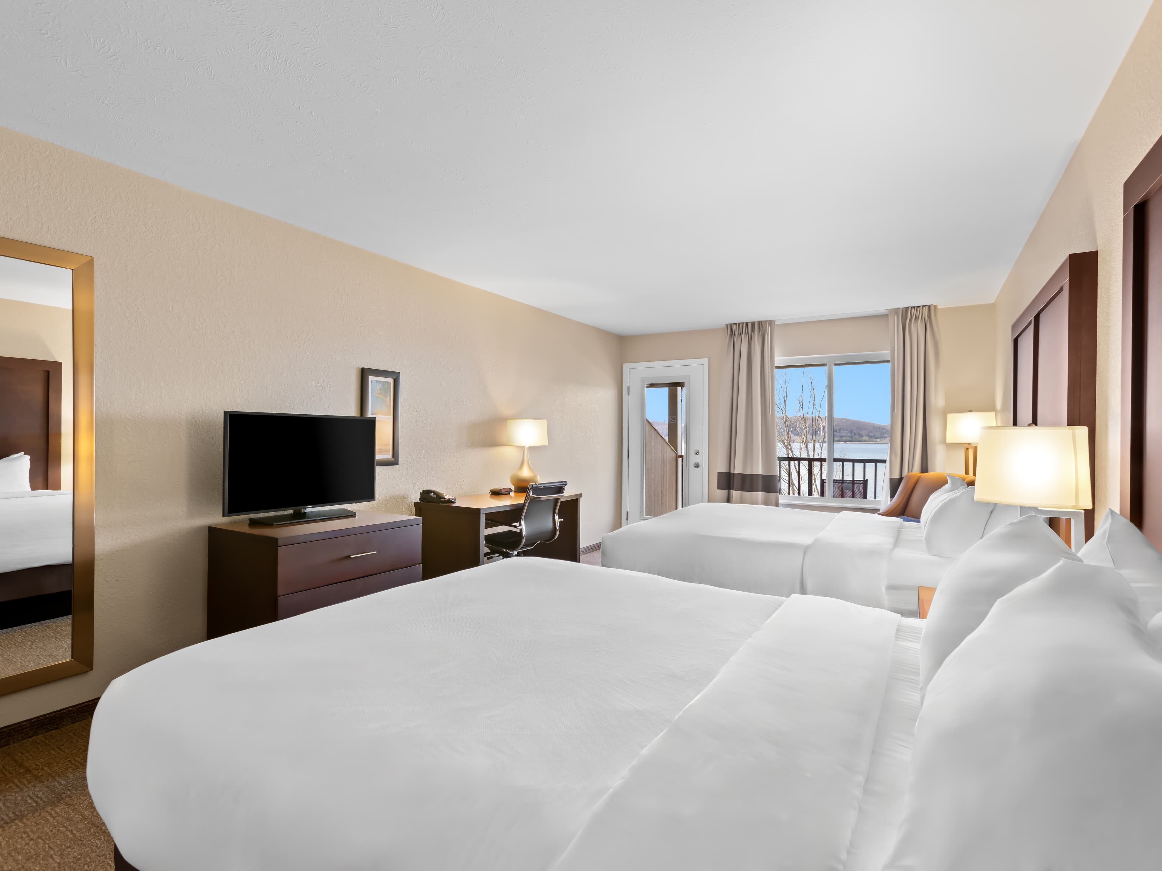 Comfort Inn & Suites Munising-Lakefront — 20