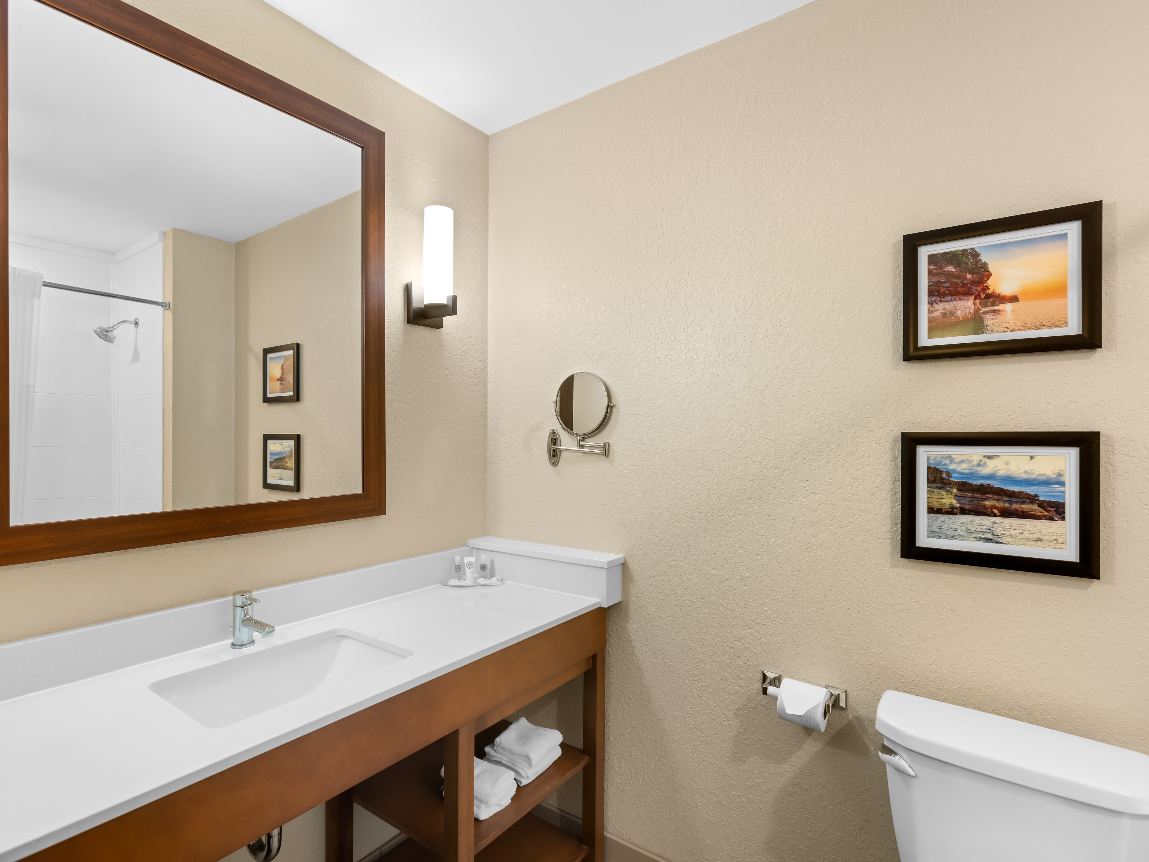 Comfort Inn & Suites Munising-Lakefront — 28