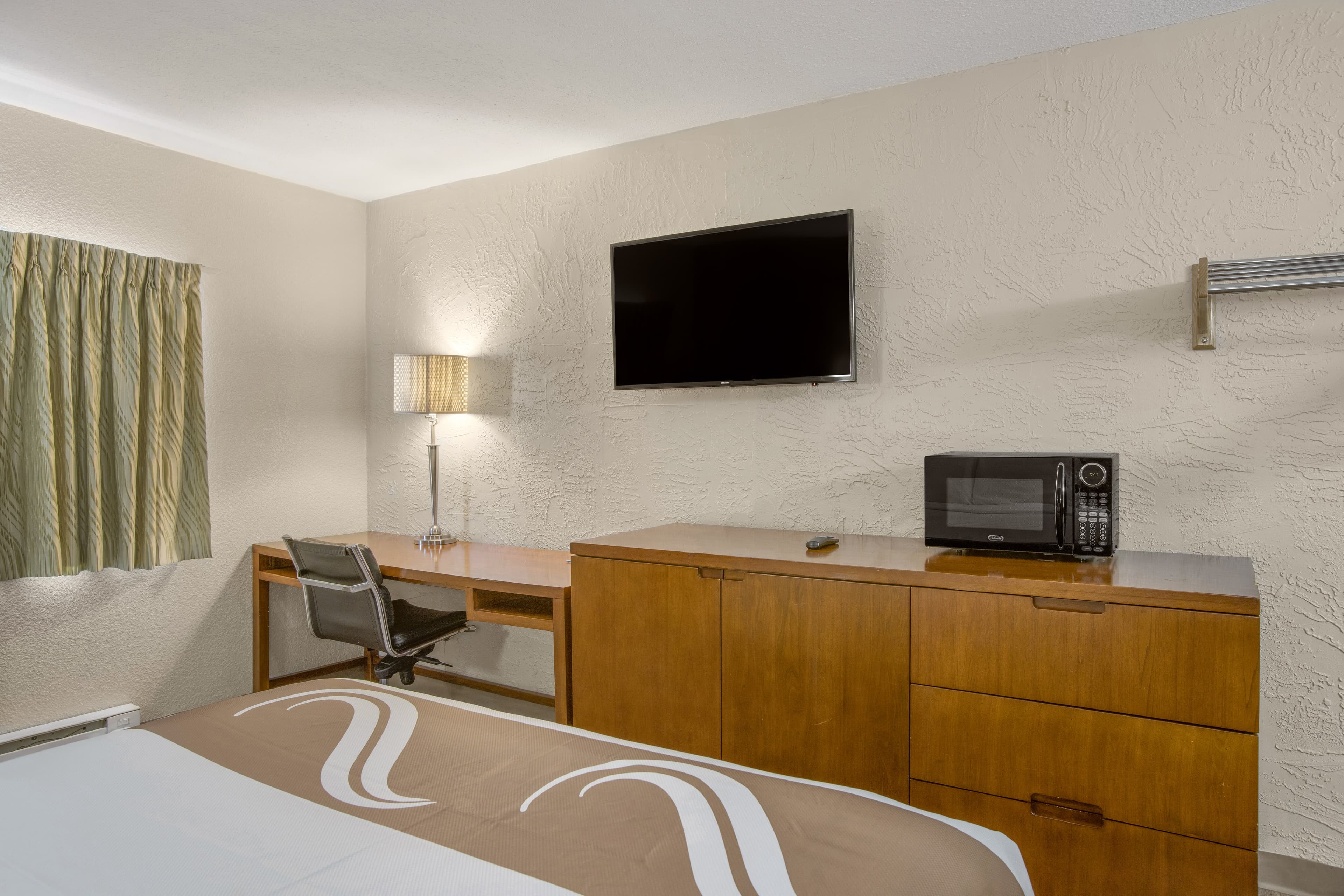 Rodeway Inn & Suites Grand Rapids Southeast — 14