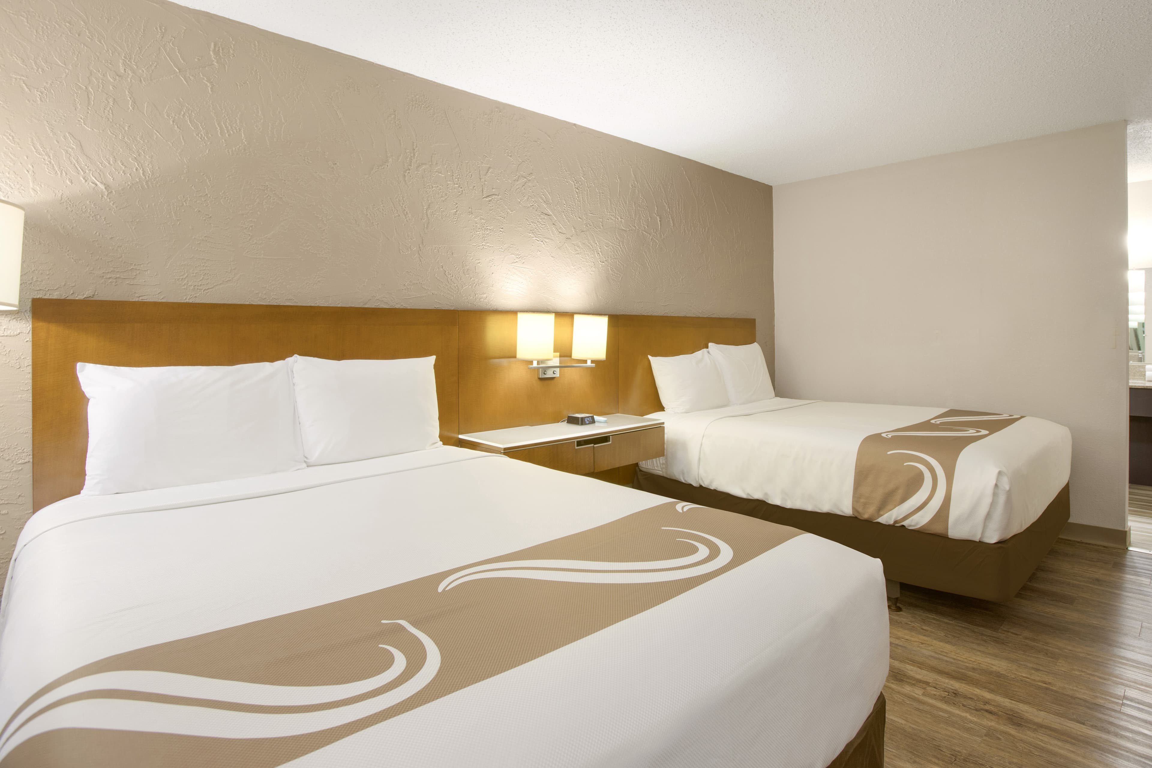 Rodeway Inn & Suites Grand Rapids Southeast — 20