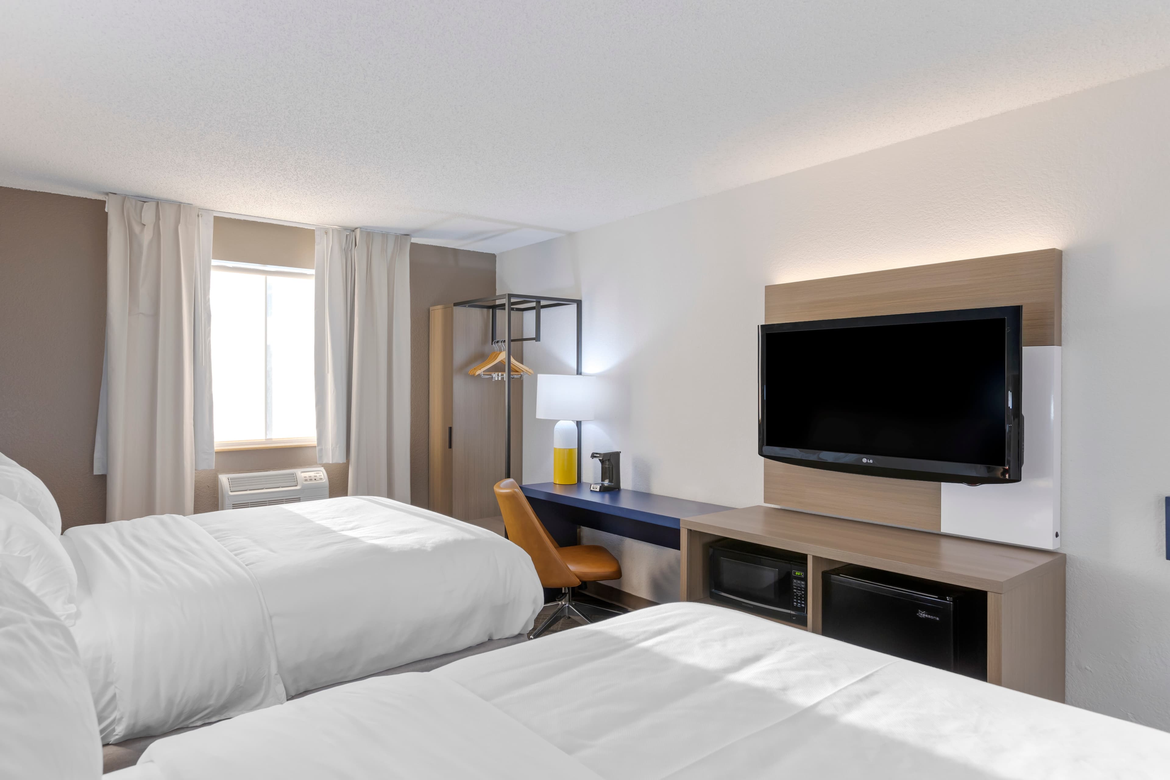 Comfort Inn Detroit - Troy — 8