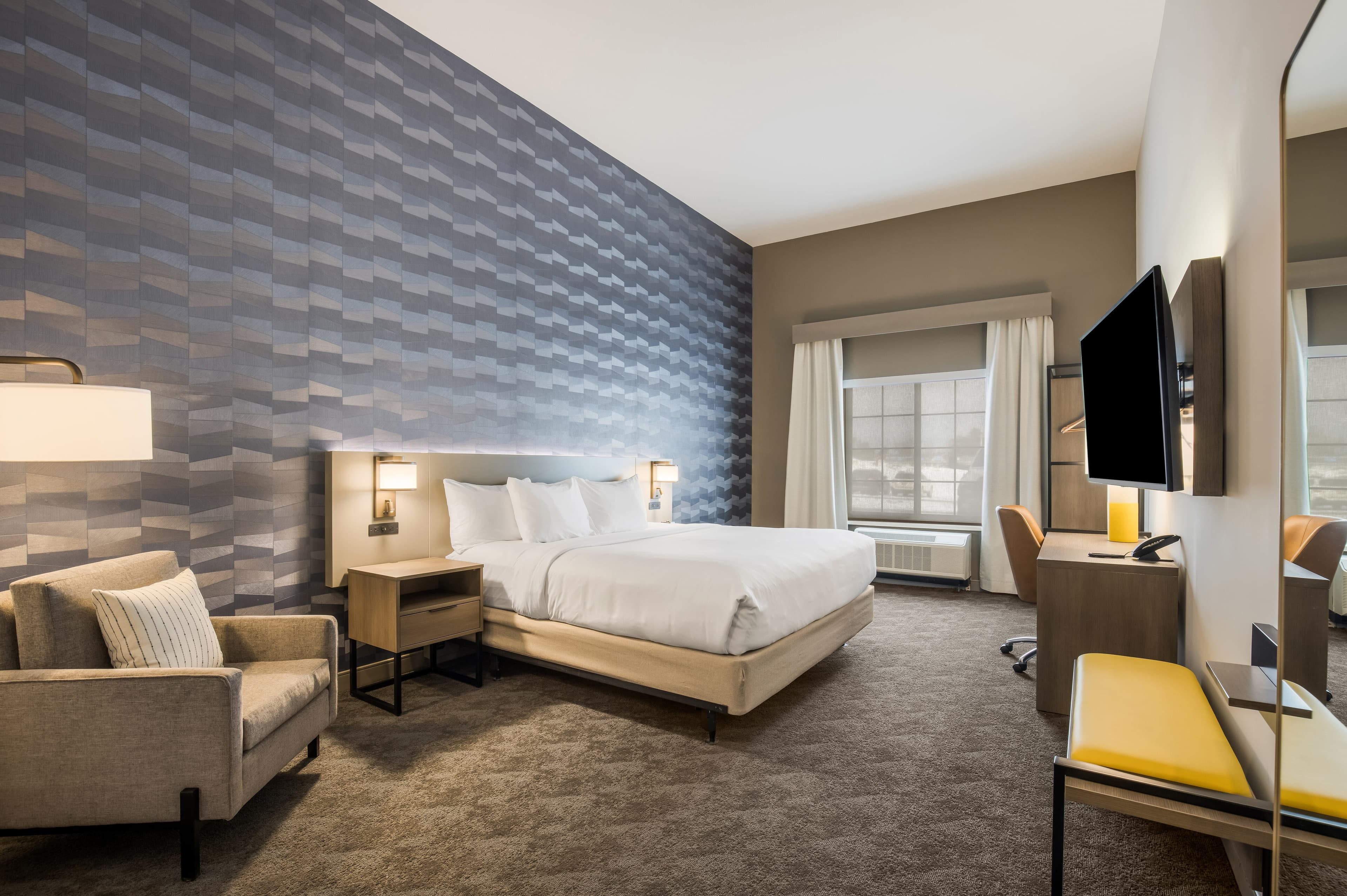 Comfort Inn & Suites Gaylord - Image 2