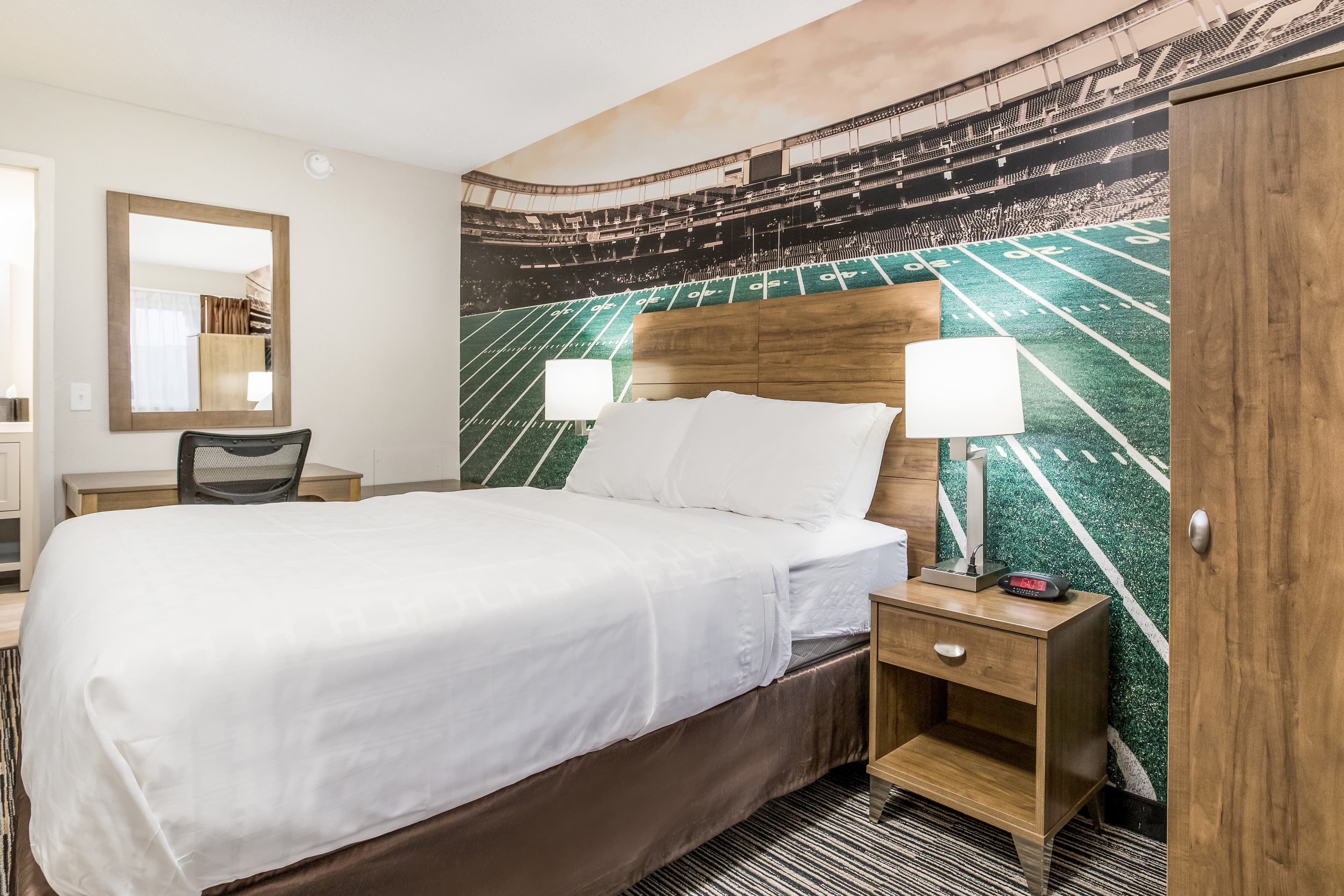 Clarion Pointe East Lansing University Area - Image 3