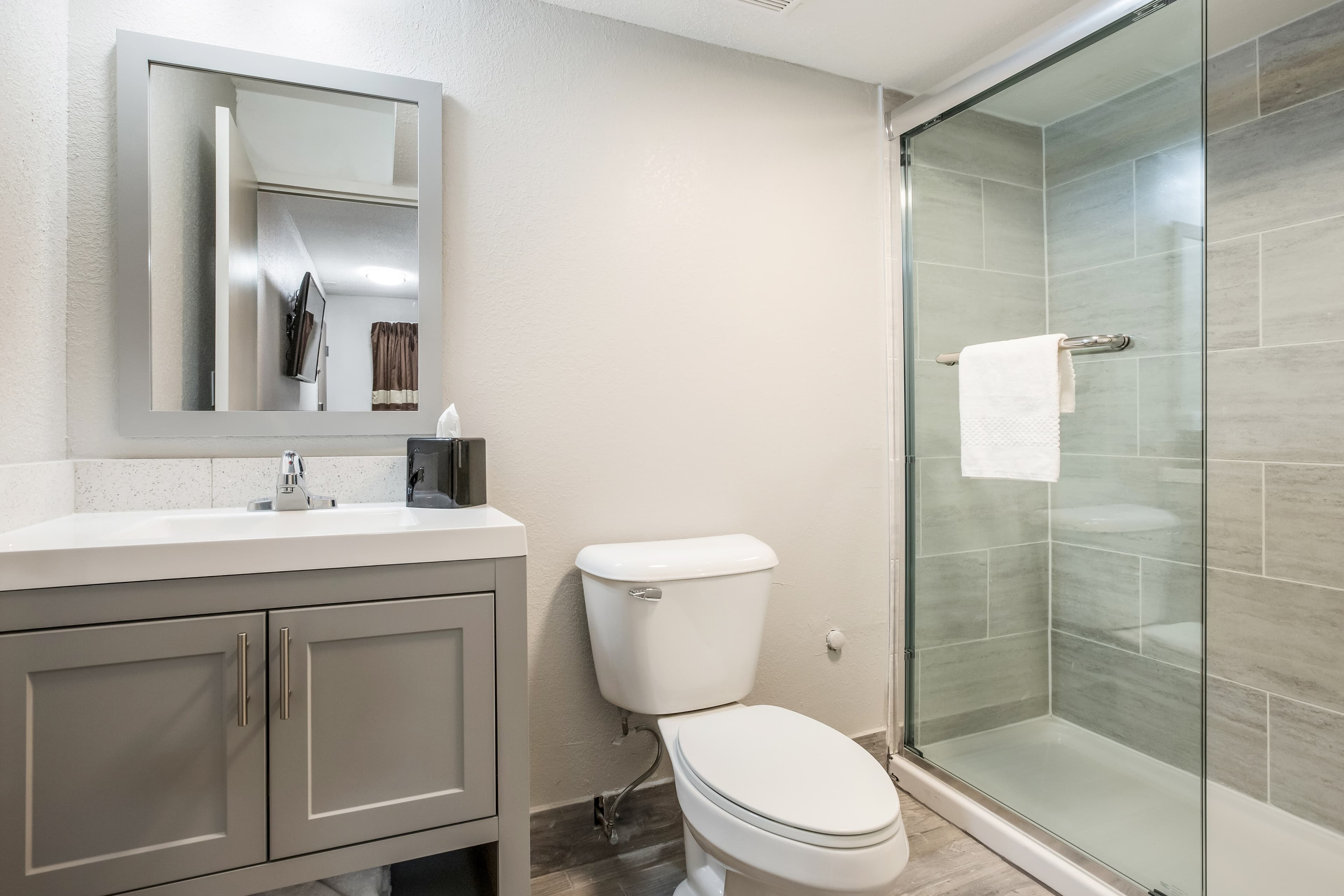 Clarion Pointe East Lansing University Area - Image 5