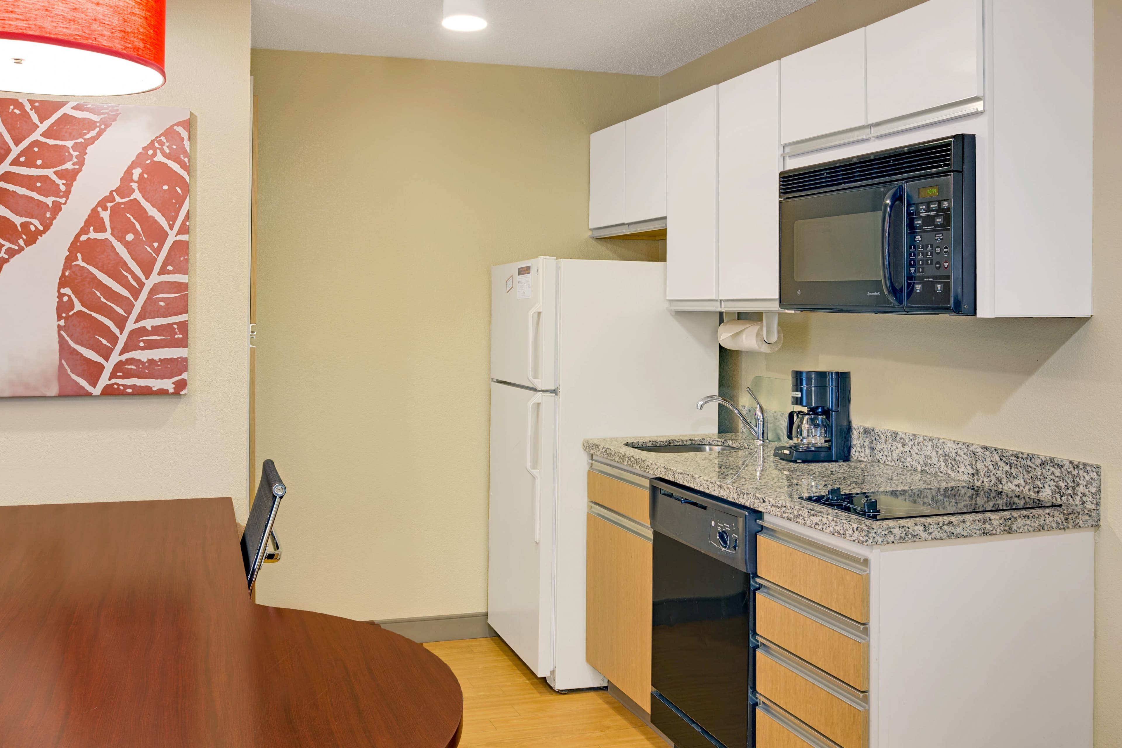 MainStay Suites Detroit Farmington Hills — 11