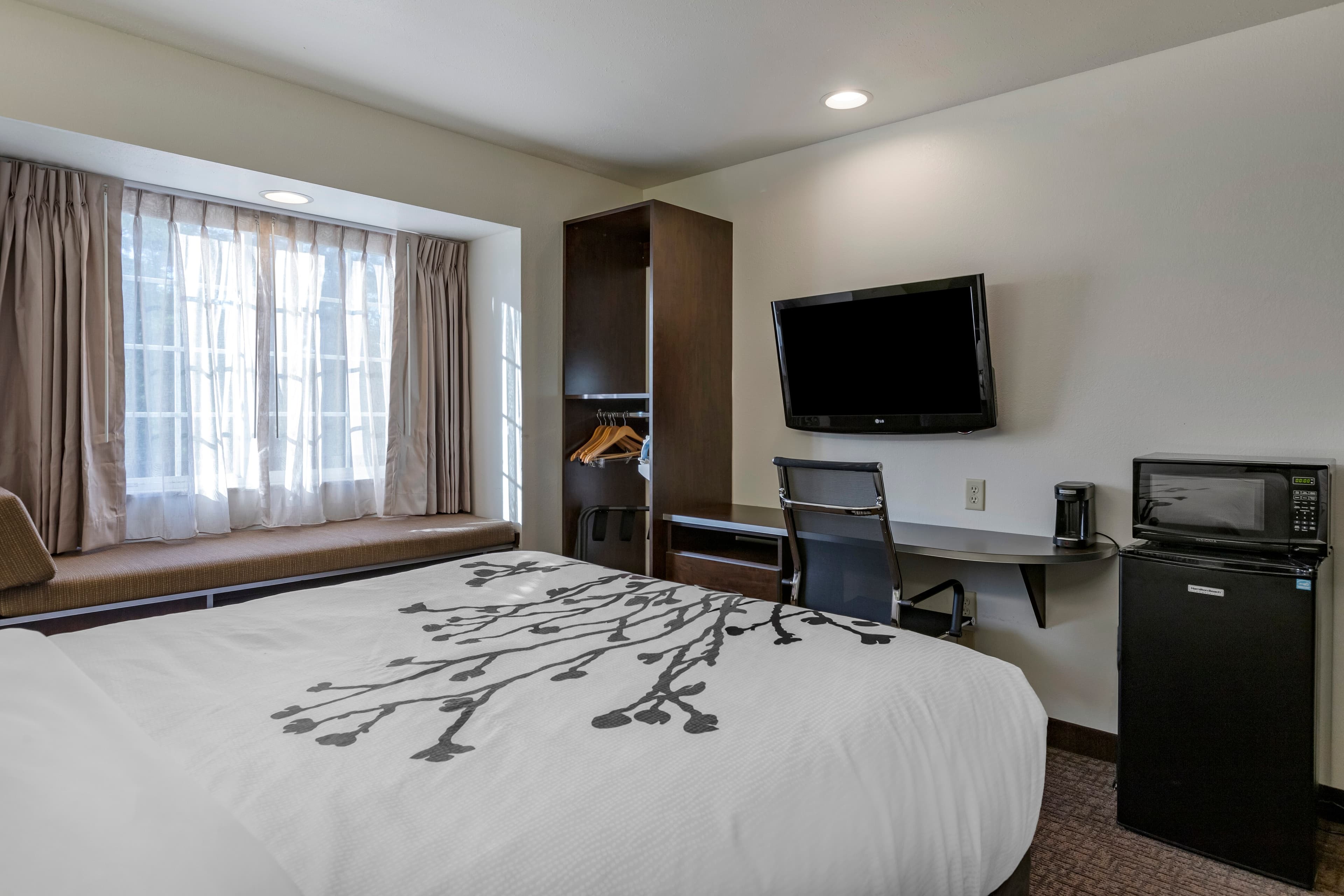 Sleep Inn & Suites Kalamazoo Southwest — 3