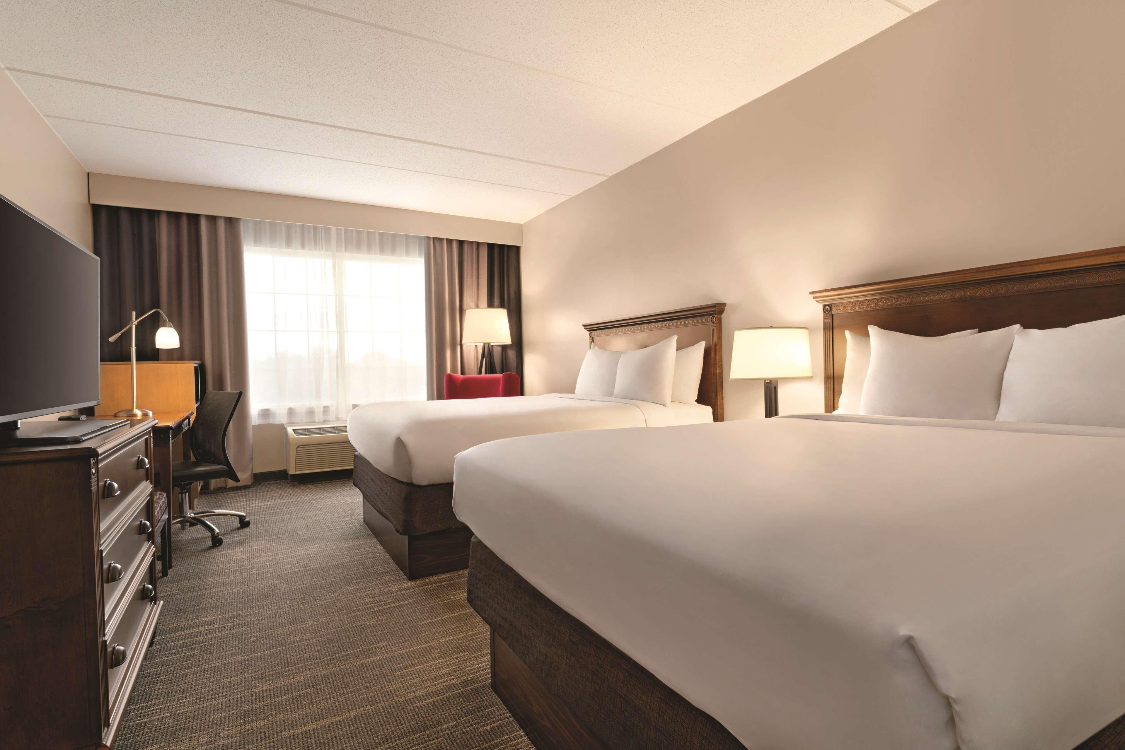 Country Inn & Suites by Radisson, Grand Rapids East, MI — 15