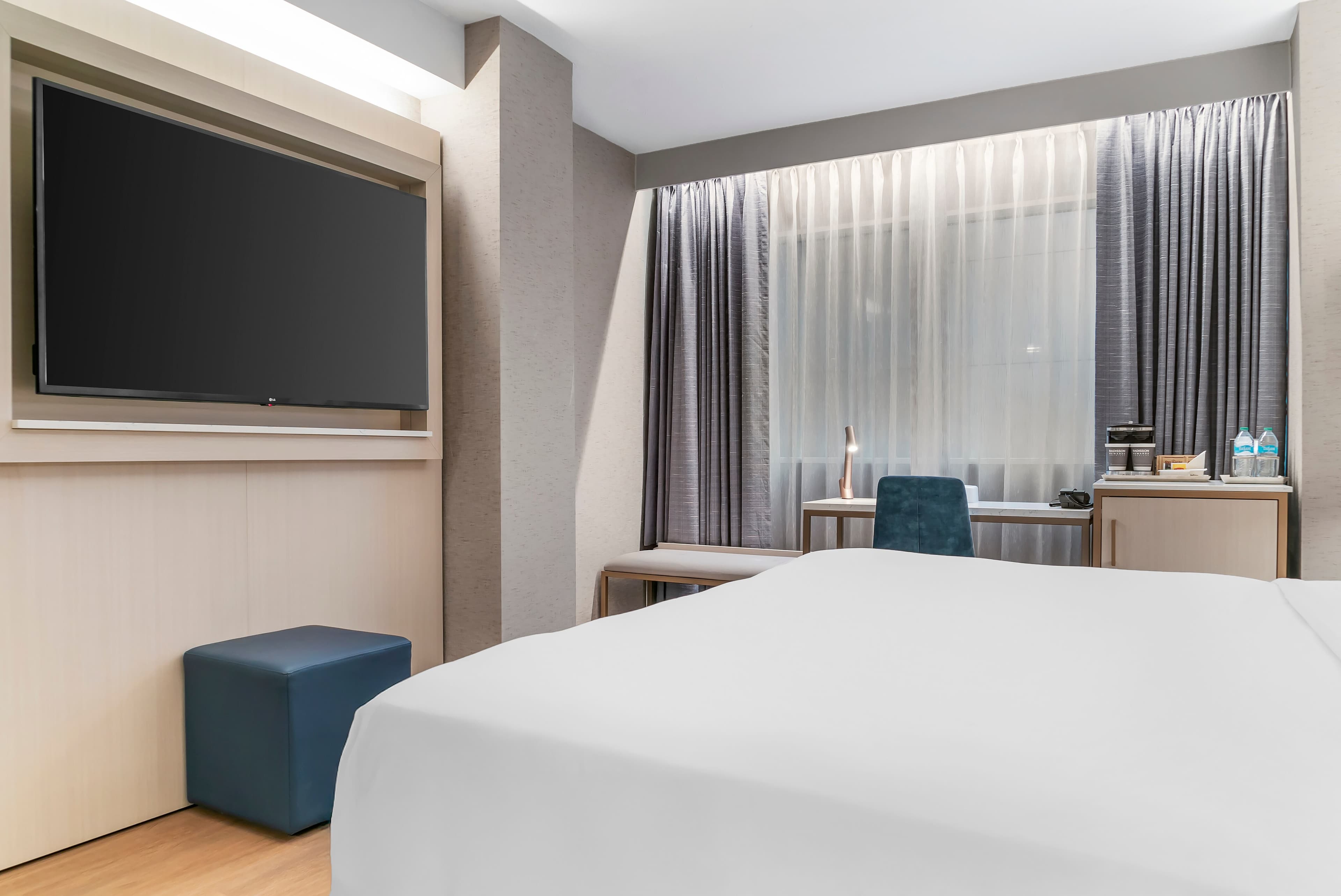 Radisson Plaza Hotel at Kalamazoo Center — 11