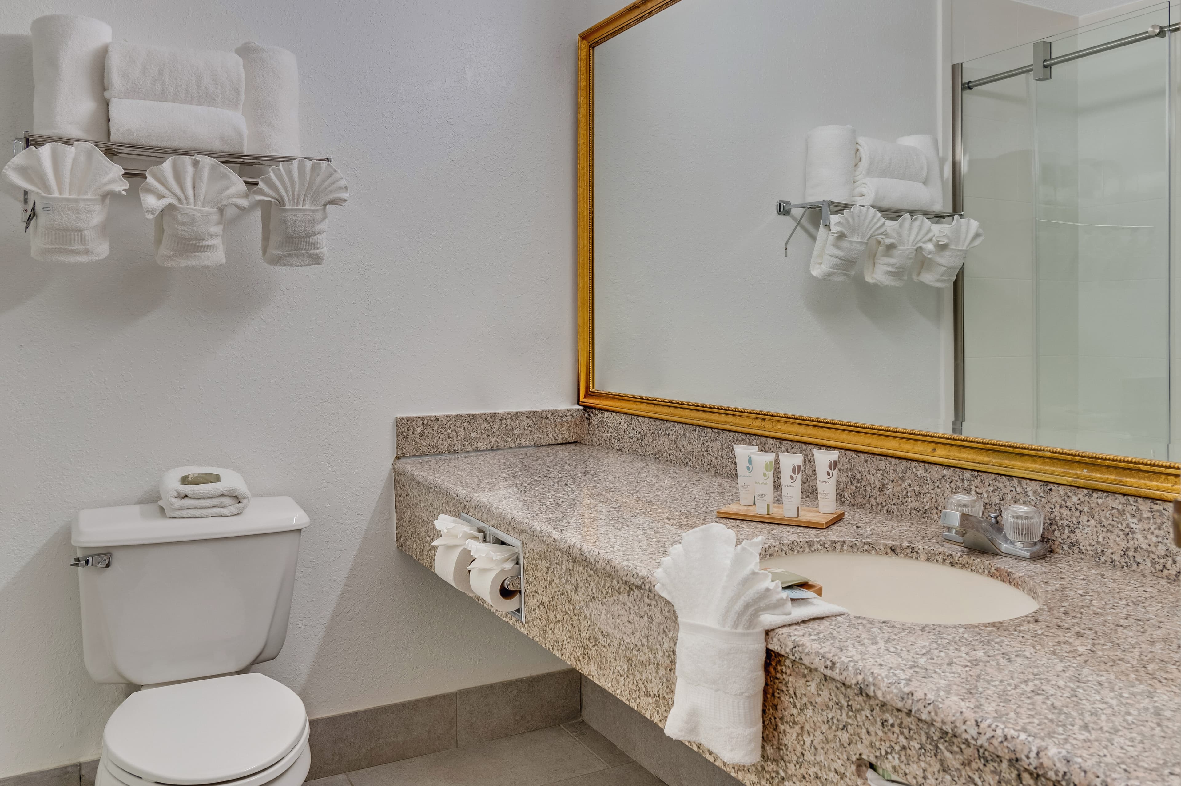 Country Inn & Suites by Radisson, Grand Rapids Airport, MI — 11