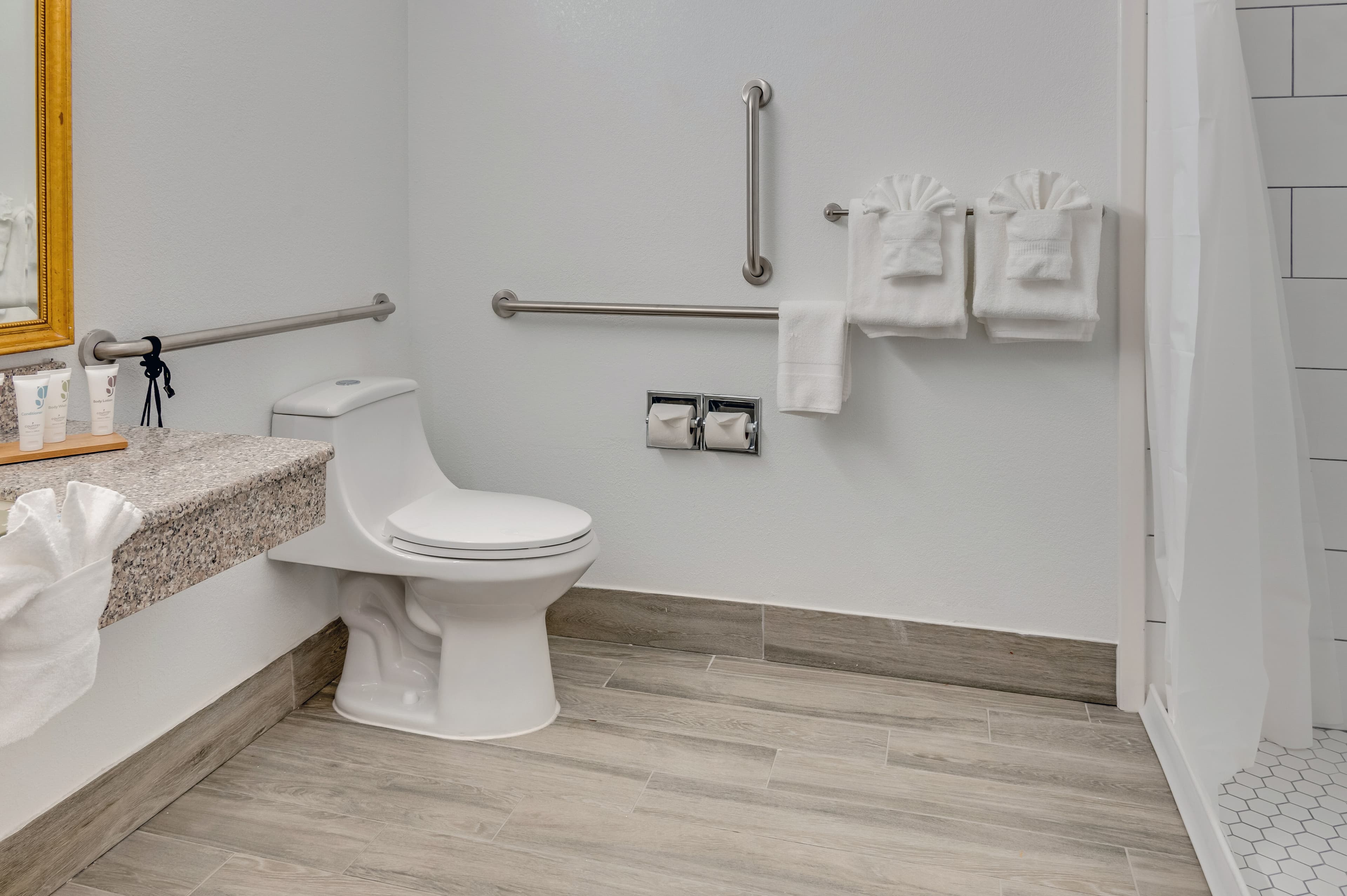 Country Inn & Suites by Radisson, Grand Rapids Airport, MI — 20