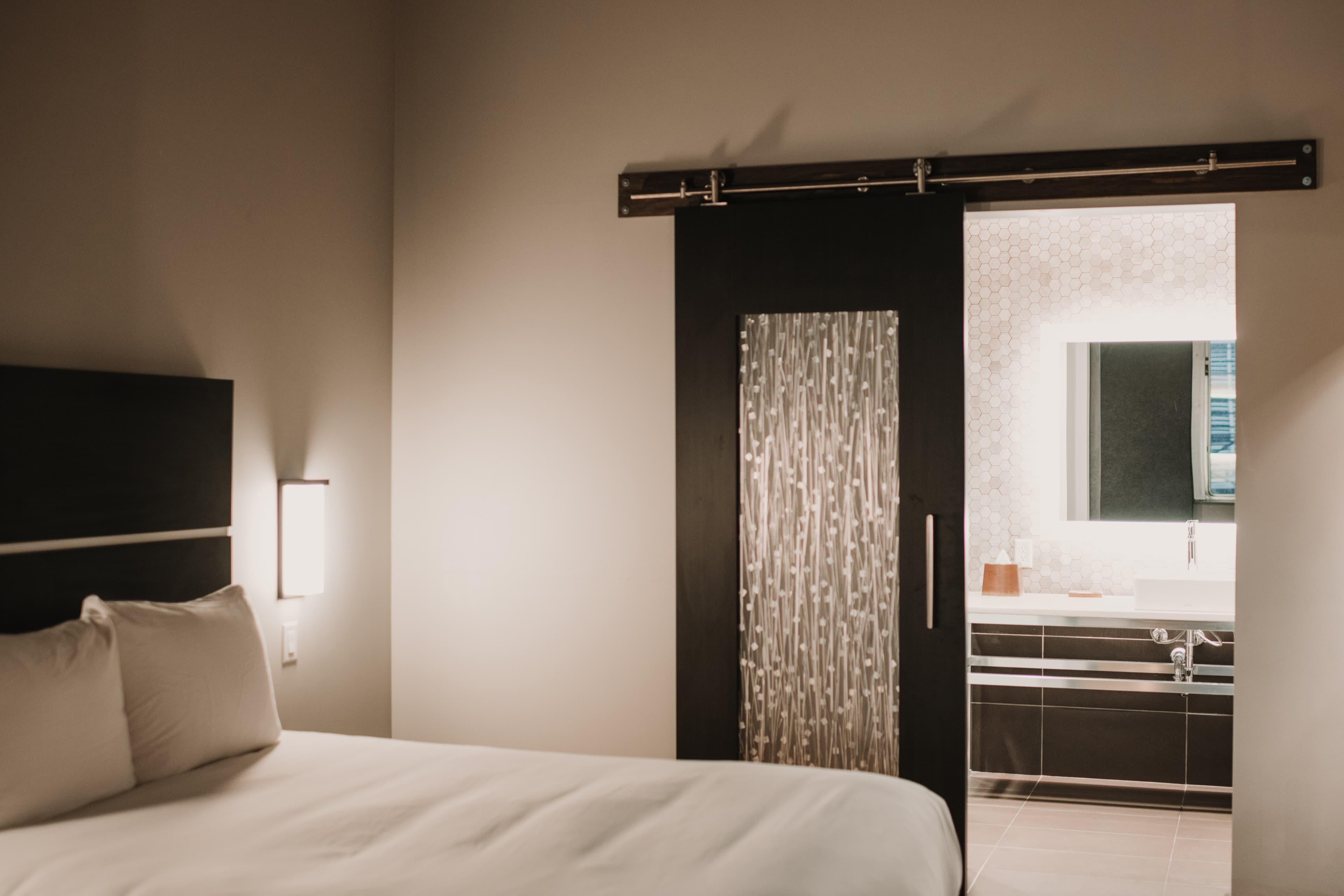 CityFlatsHotel - Grand Rapids, an Ascend Collection Hotel — 18