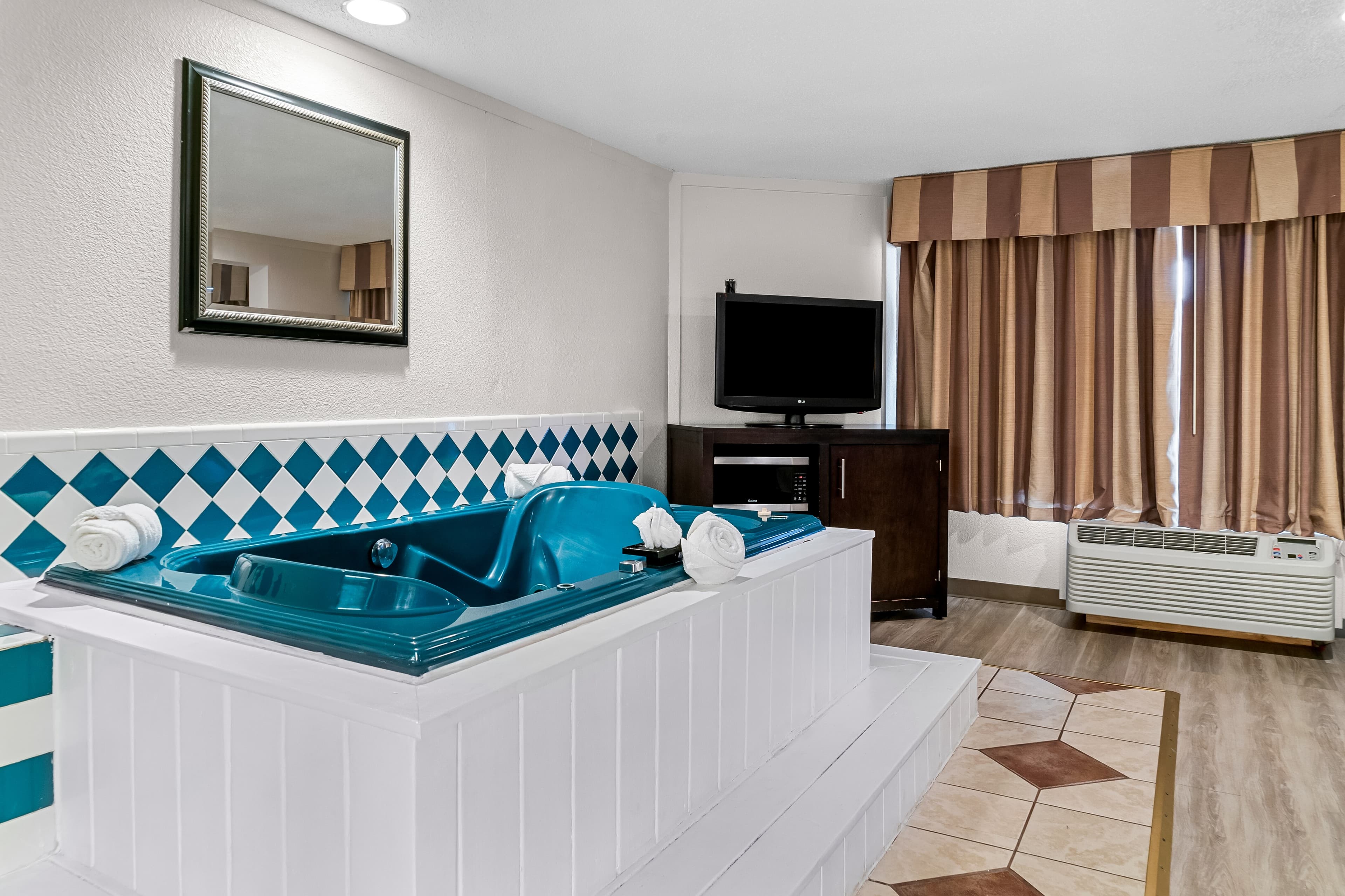 Rodeway Inn & Suites Saginaw I-675 — 16