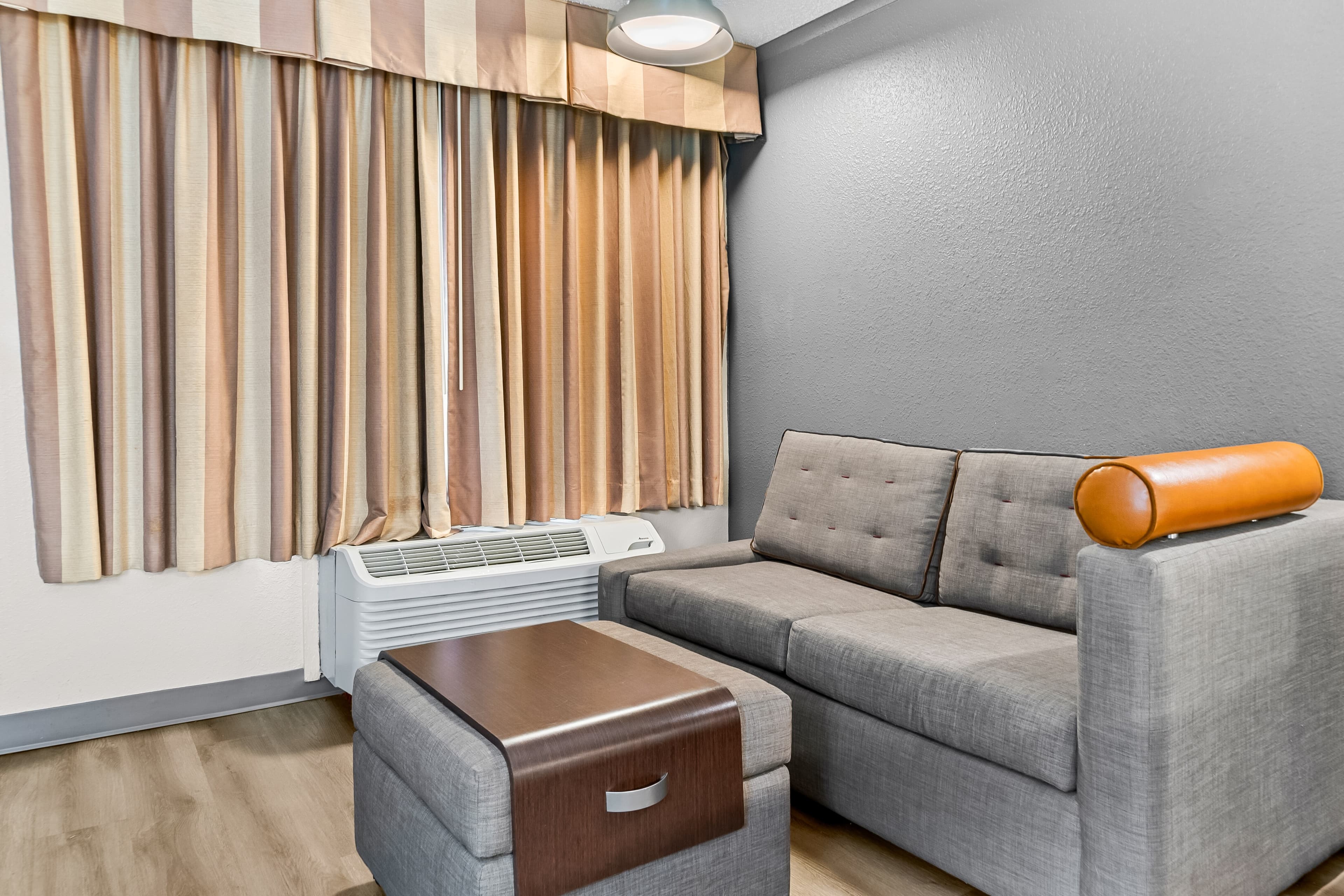 Rodeway Inn & Suites Saginaw I-675 — 8