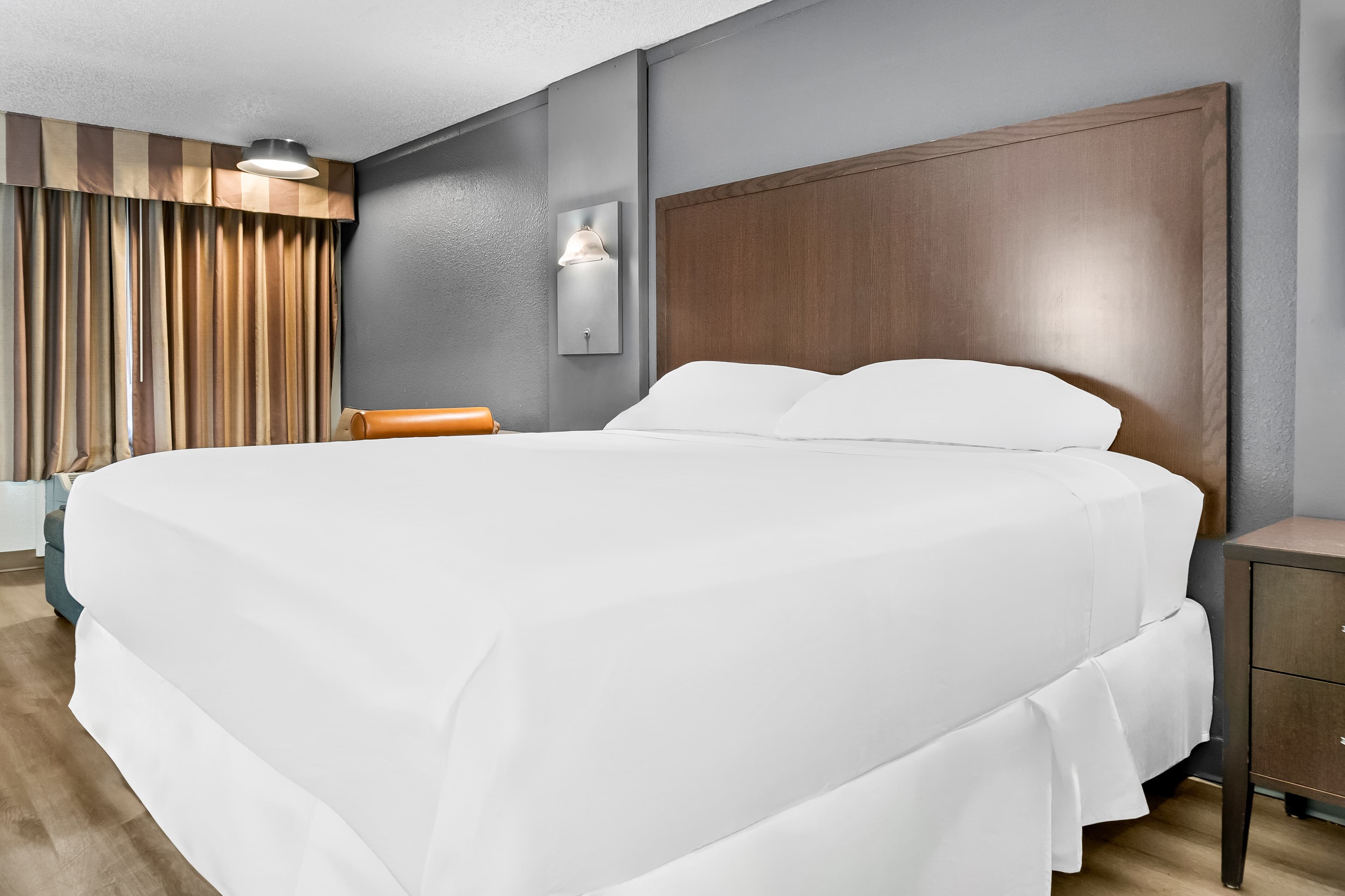 Rodeway Inn & Suites Saginaw I-675 — 9