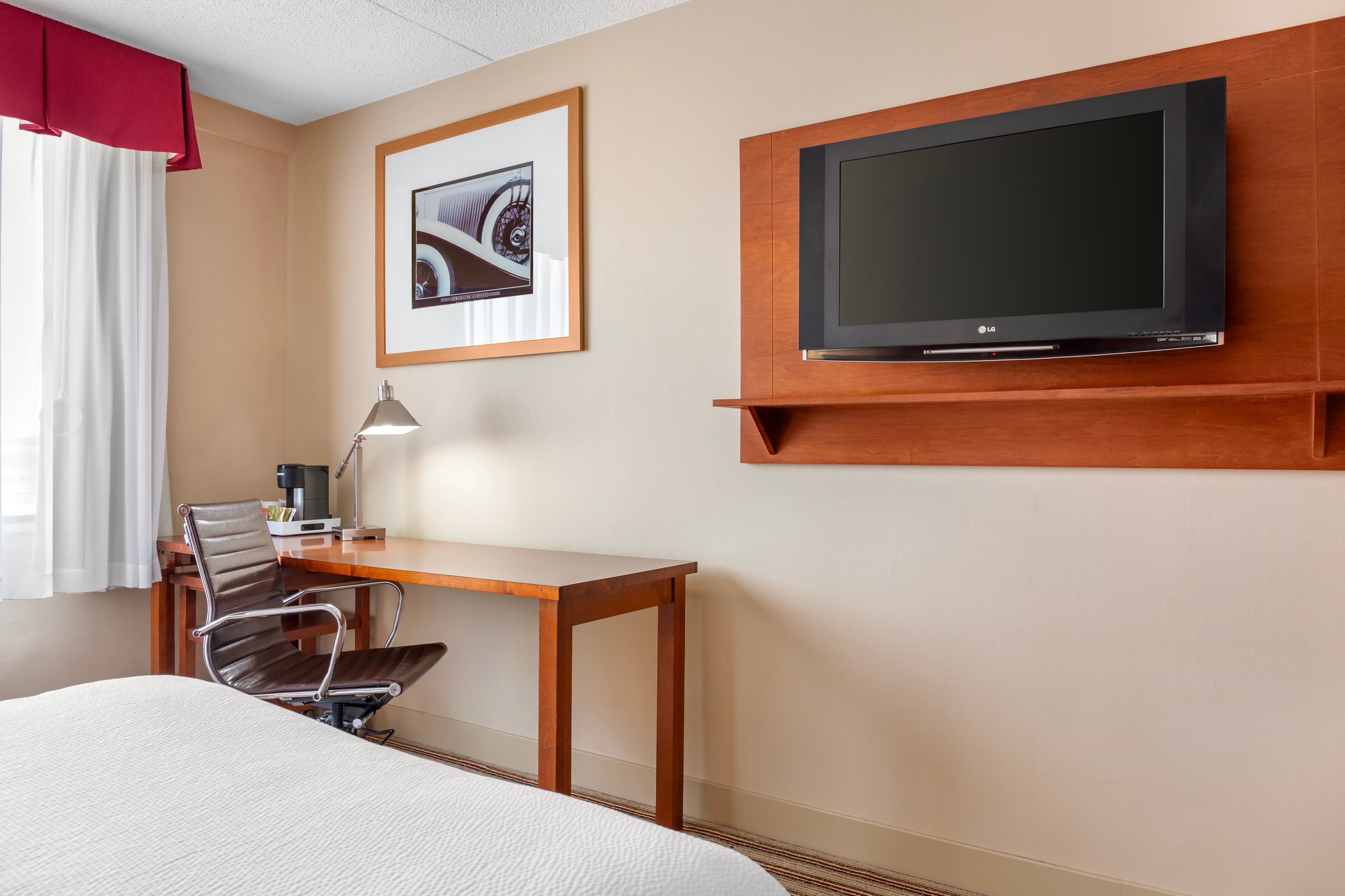 Radisson Hotel Detroit Metro Airport - Image 3