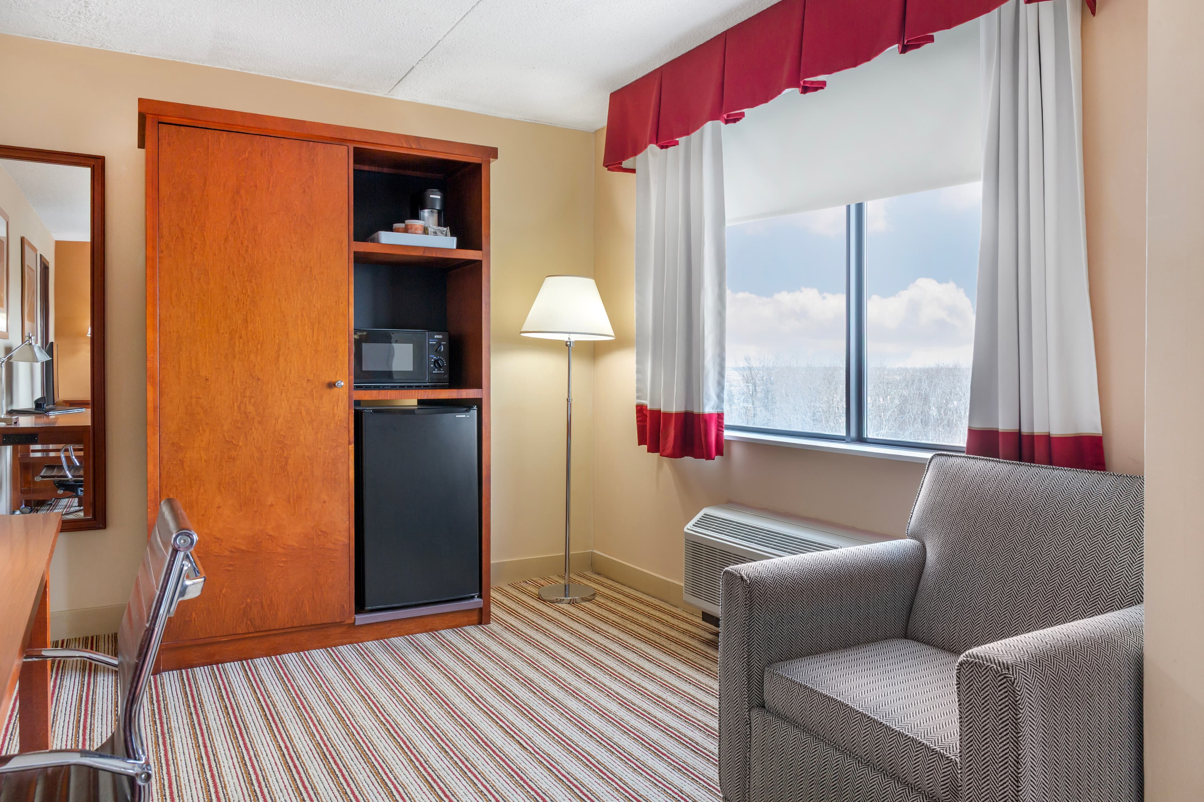 Radisson Hotel Detroit Metro Airport — 8