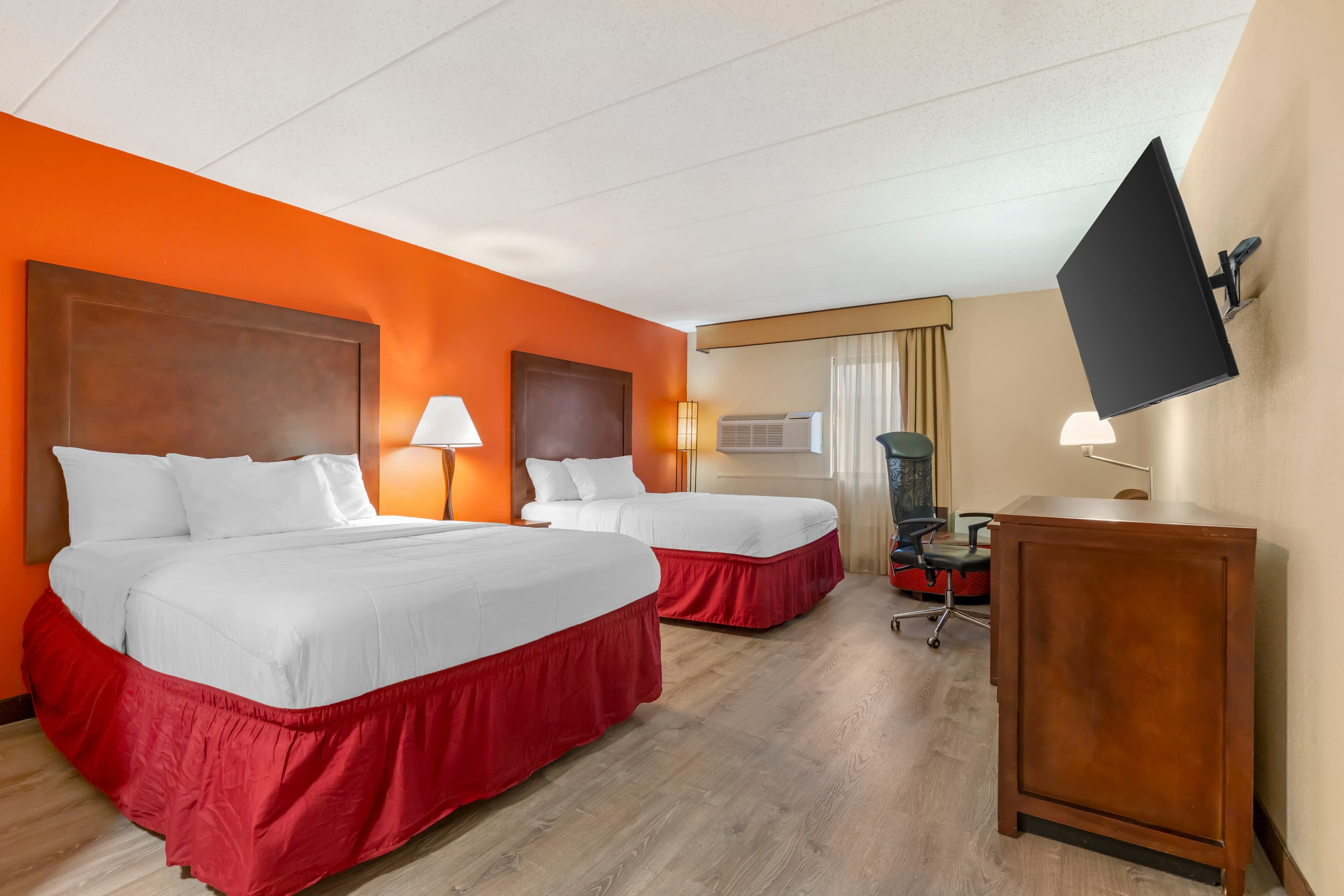 Clarion Hotel & Conference Center Lansing West — 14
