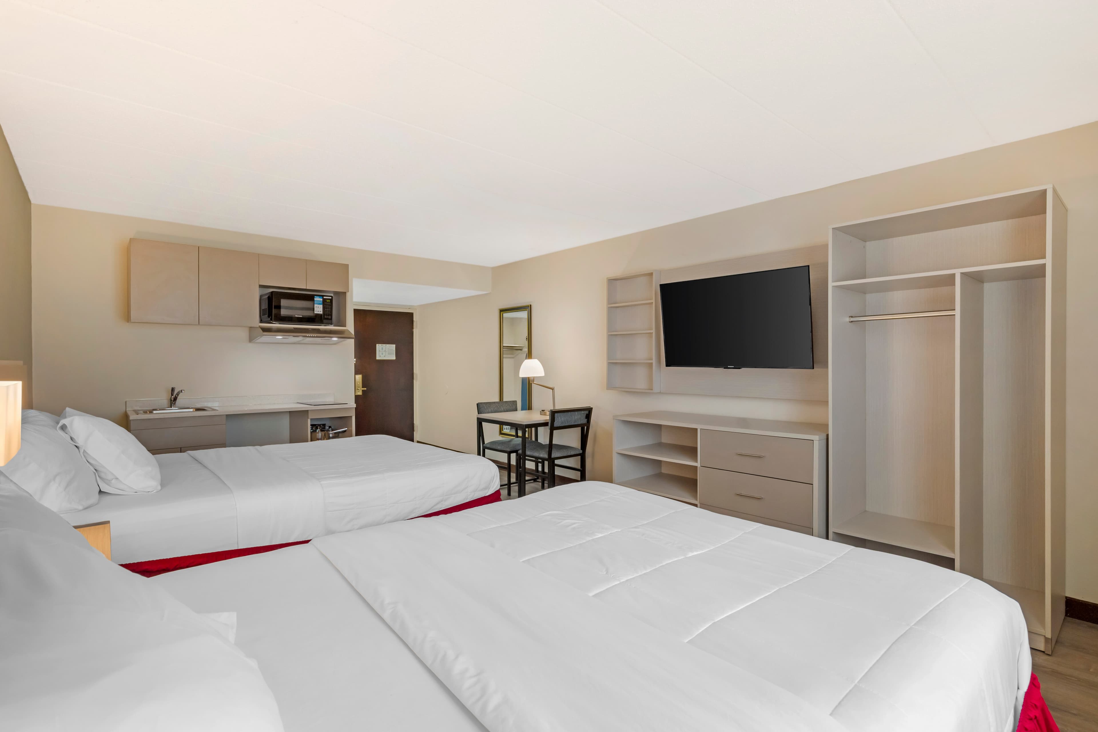 MainStay Suites Lansing West — 19