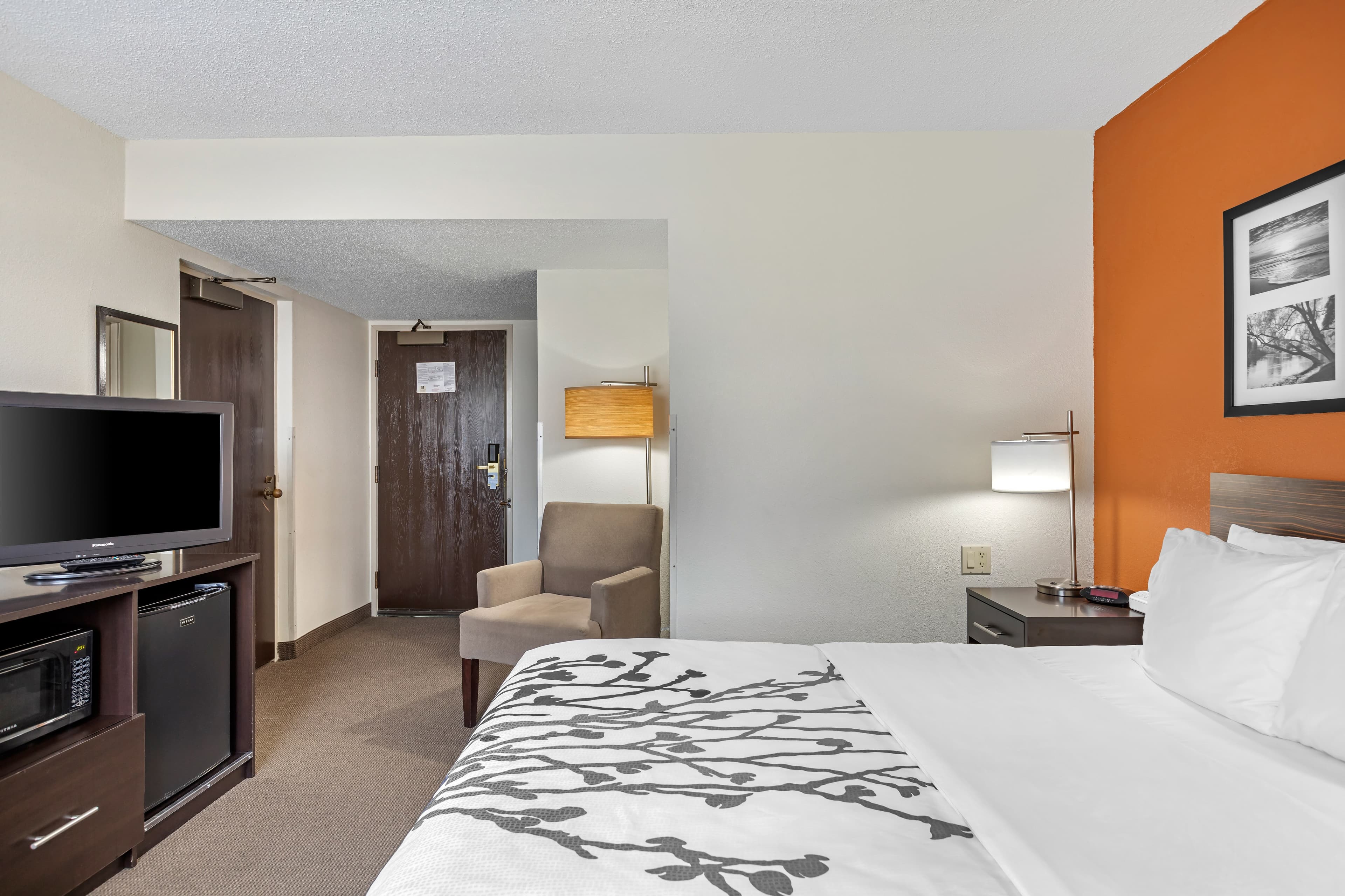 Sleep Inn DeWitt - Lansing North - Image 5