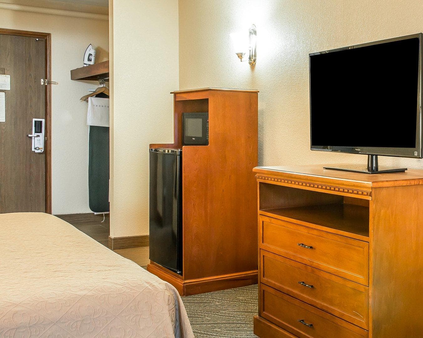 Quality Inn Gaylord - Image 4