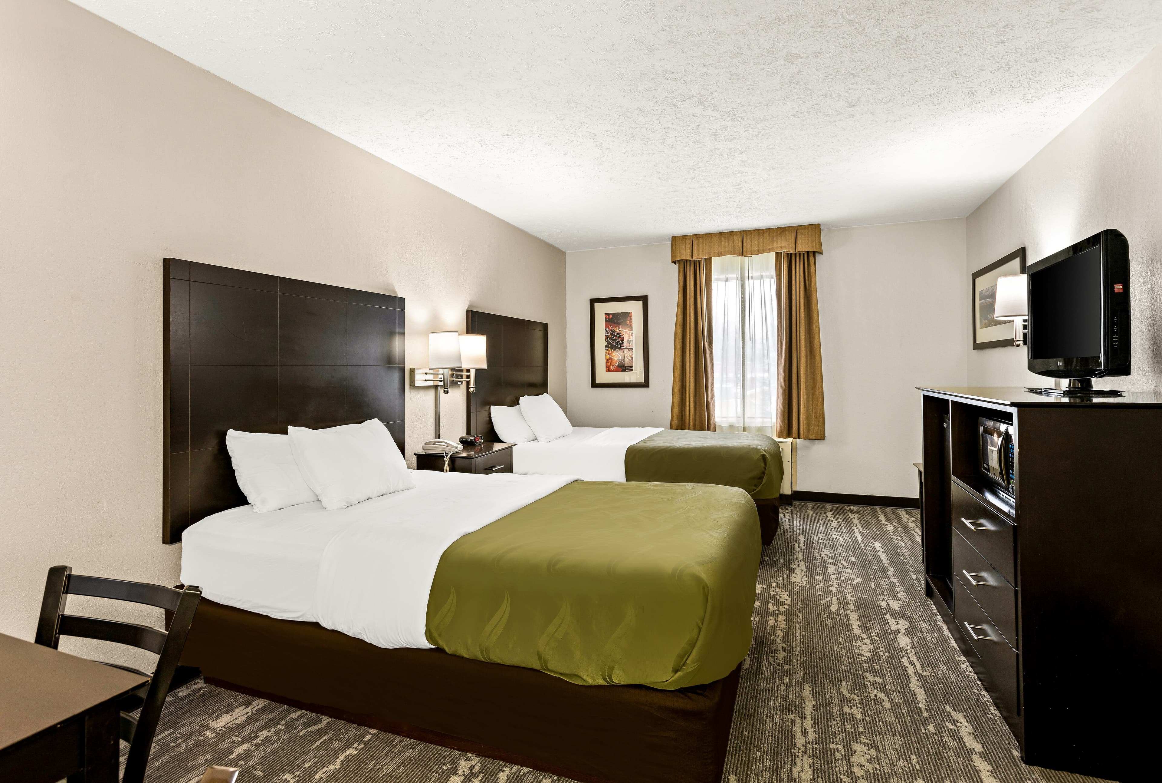 Quality Inn Traverse City - Image 2