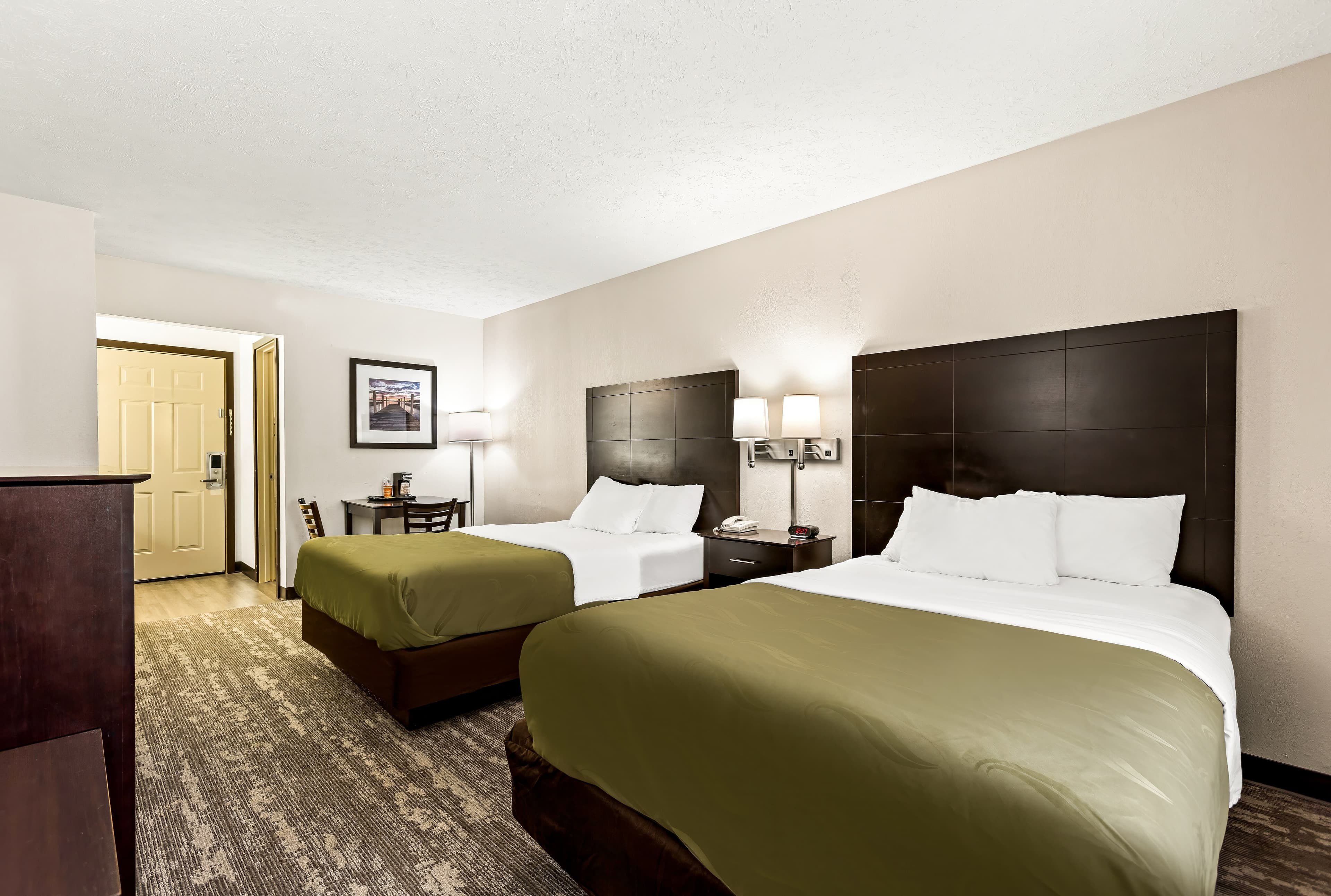 Quality Inn Traverse City - Image 3
