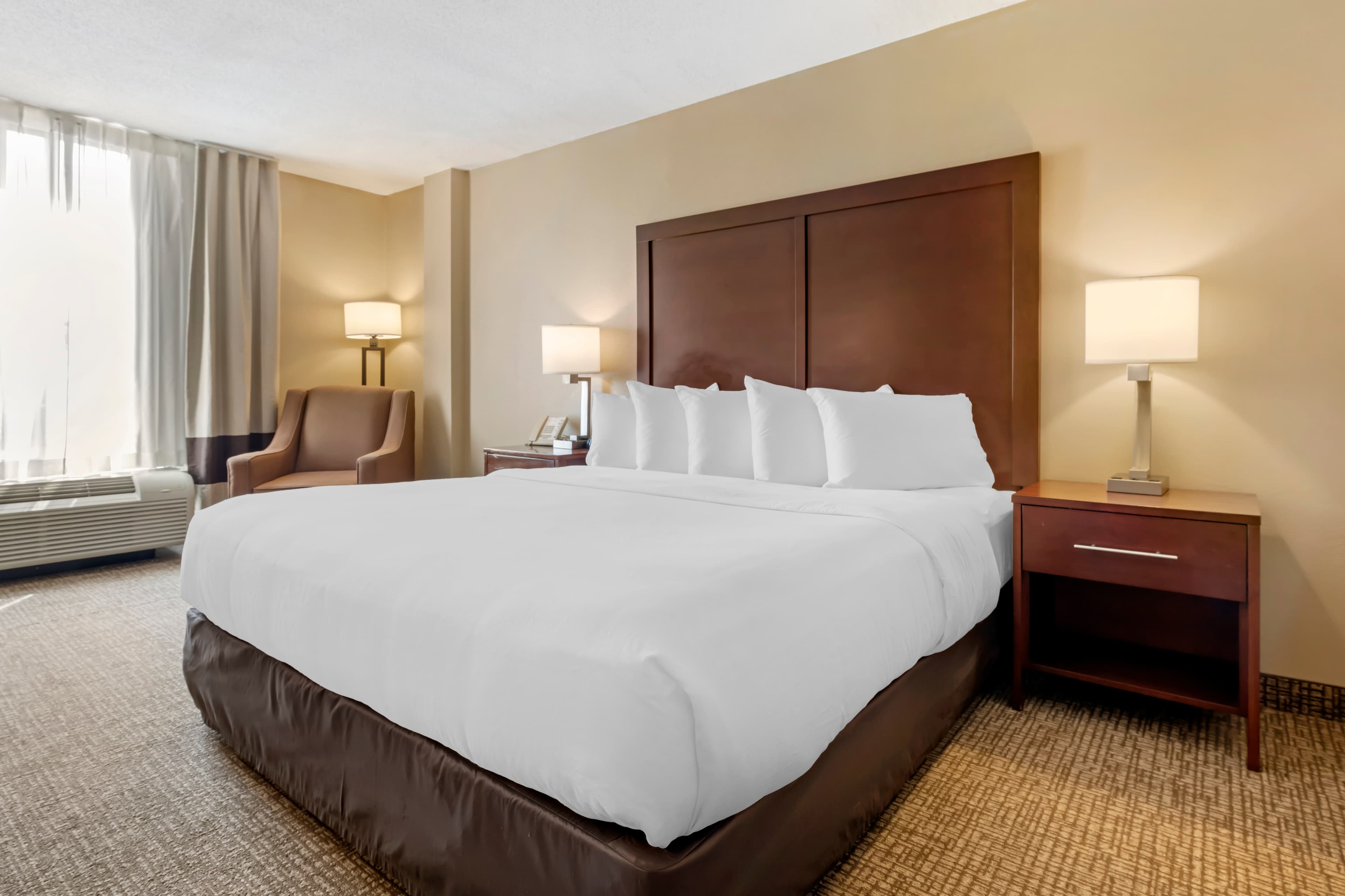 Comfort Inn MSP Airport - Mall of America — 7