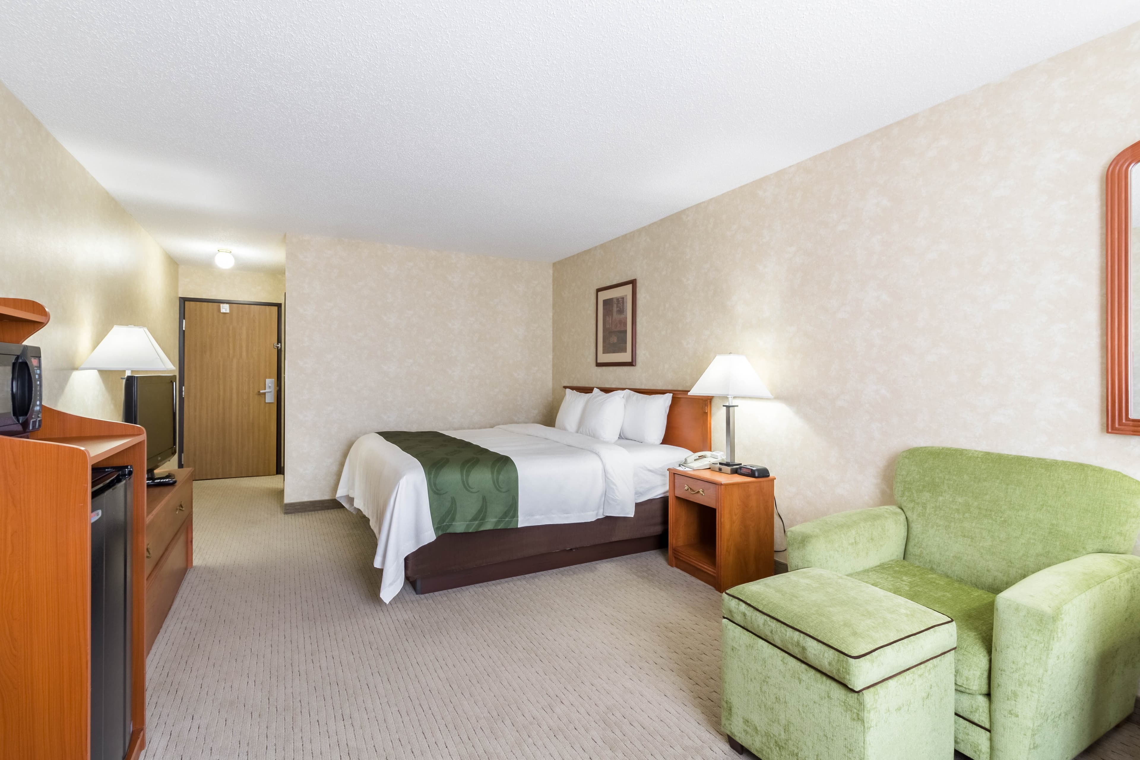 Quality Inn Marshall near University - Image 3