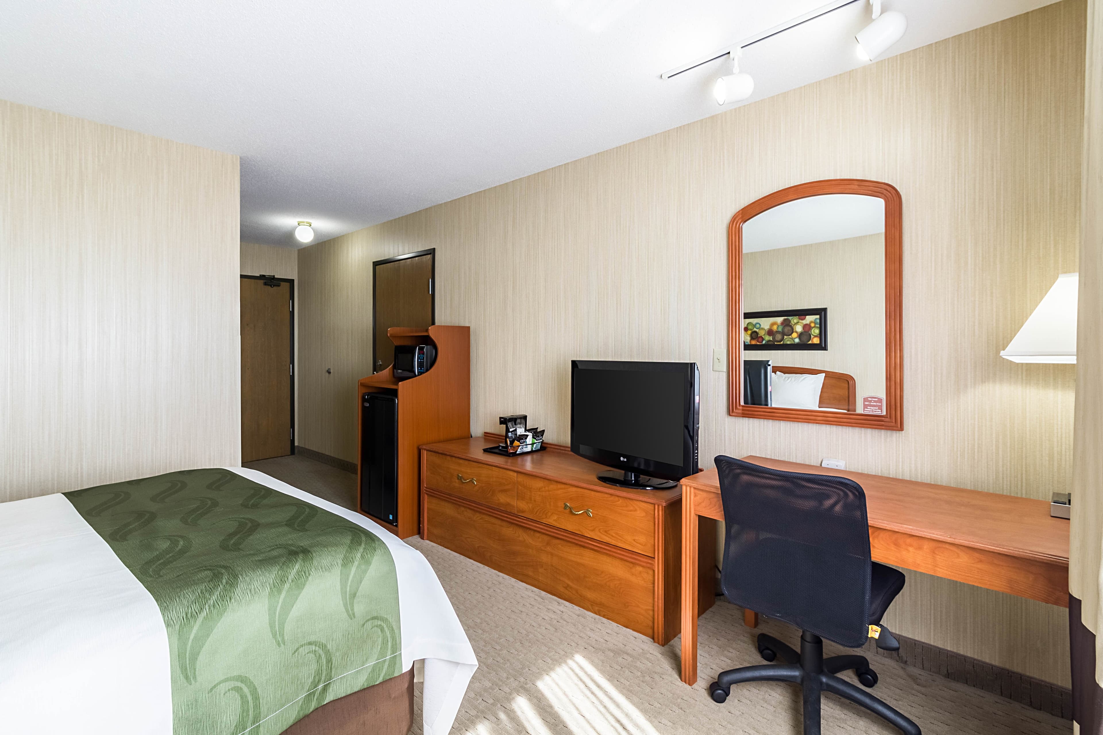 Quality Inn Marshall near University — 6